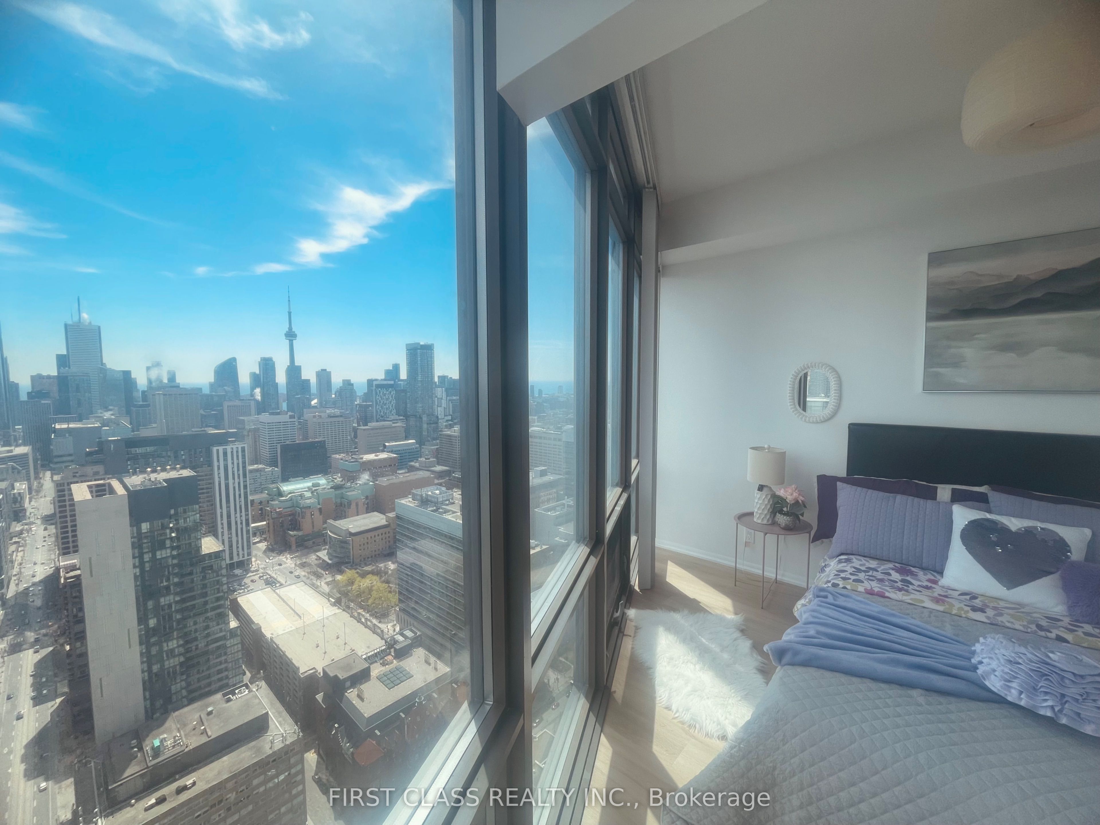 #4609 - 832 Bay Street Property Photo 25