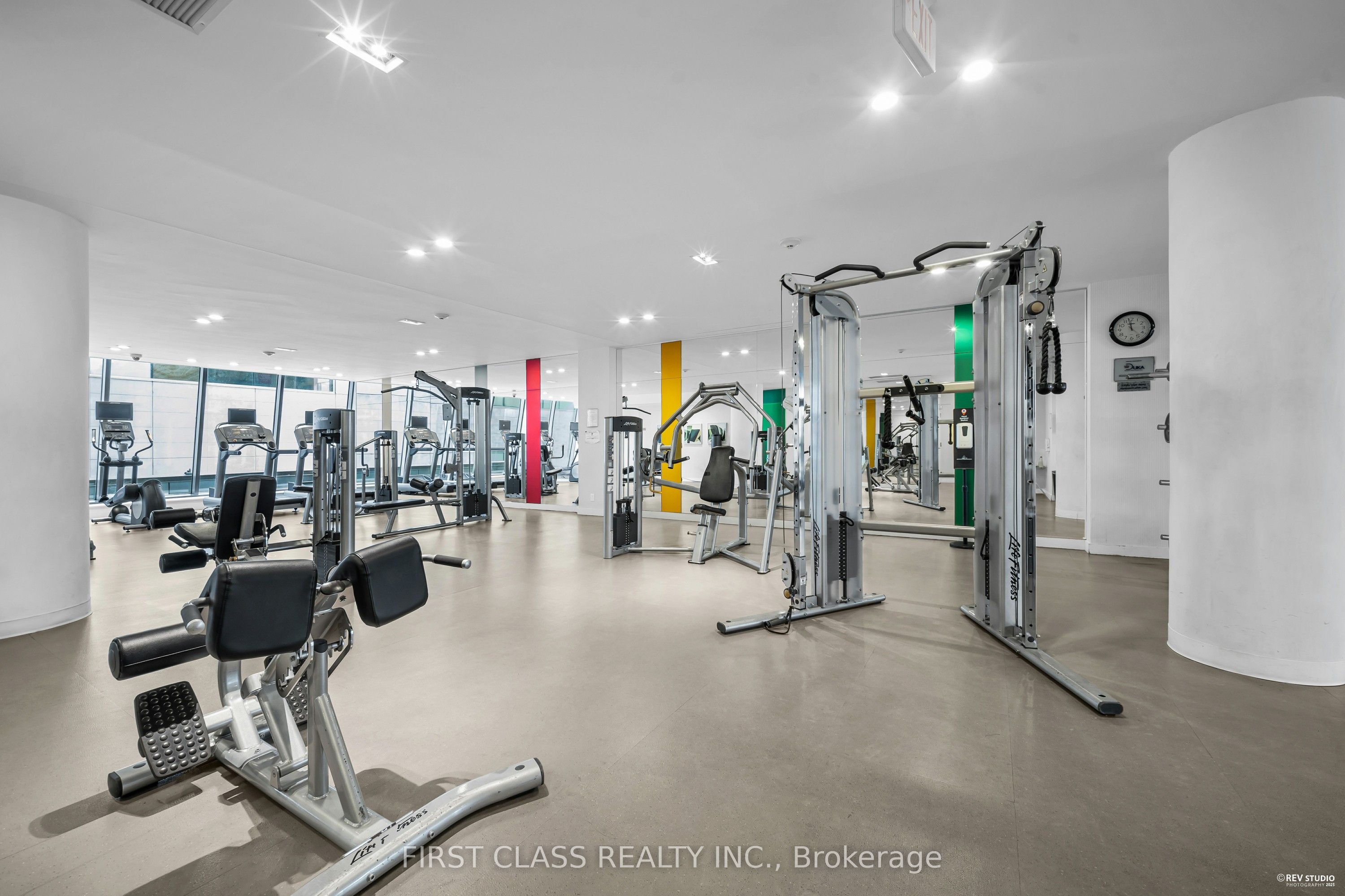 #4609 - 832 Bay Street Property Photo 27