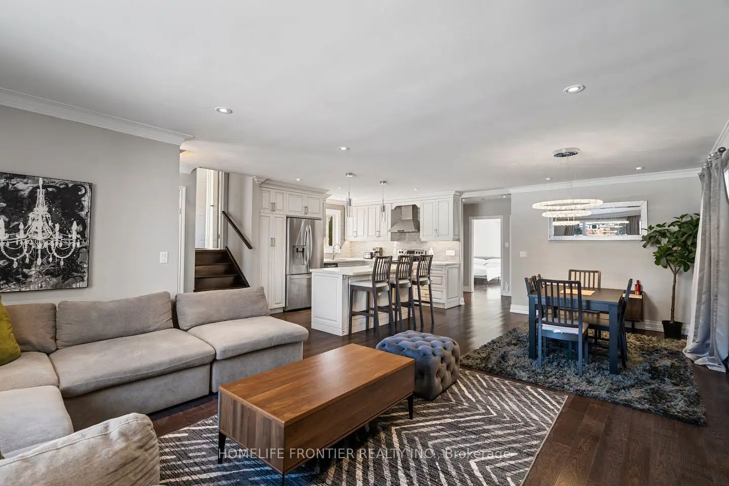 289 Burnett Avenue Property Photo 1