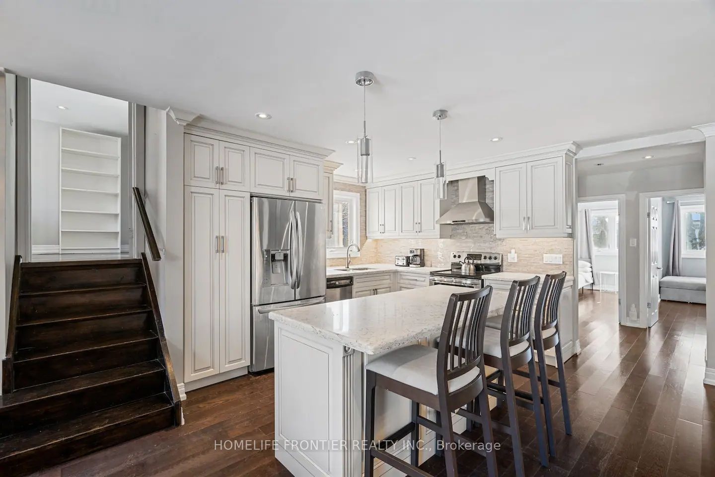 289 Burnett Avenue Property Photo 10
