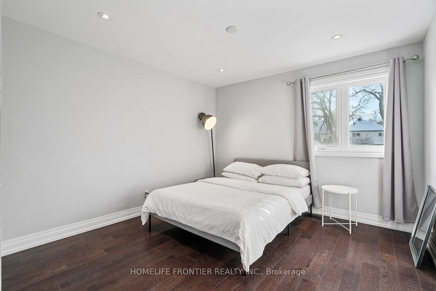 289 Burnett Avenue Property Photo 16