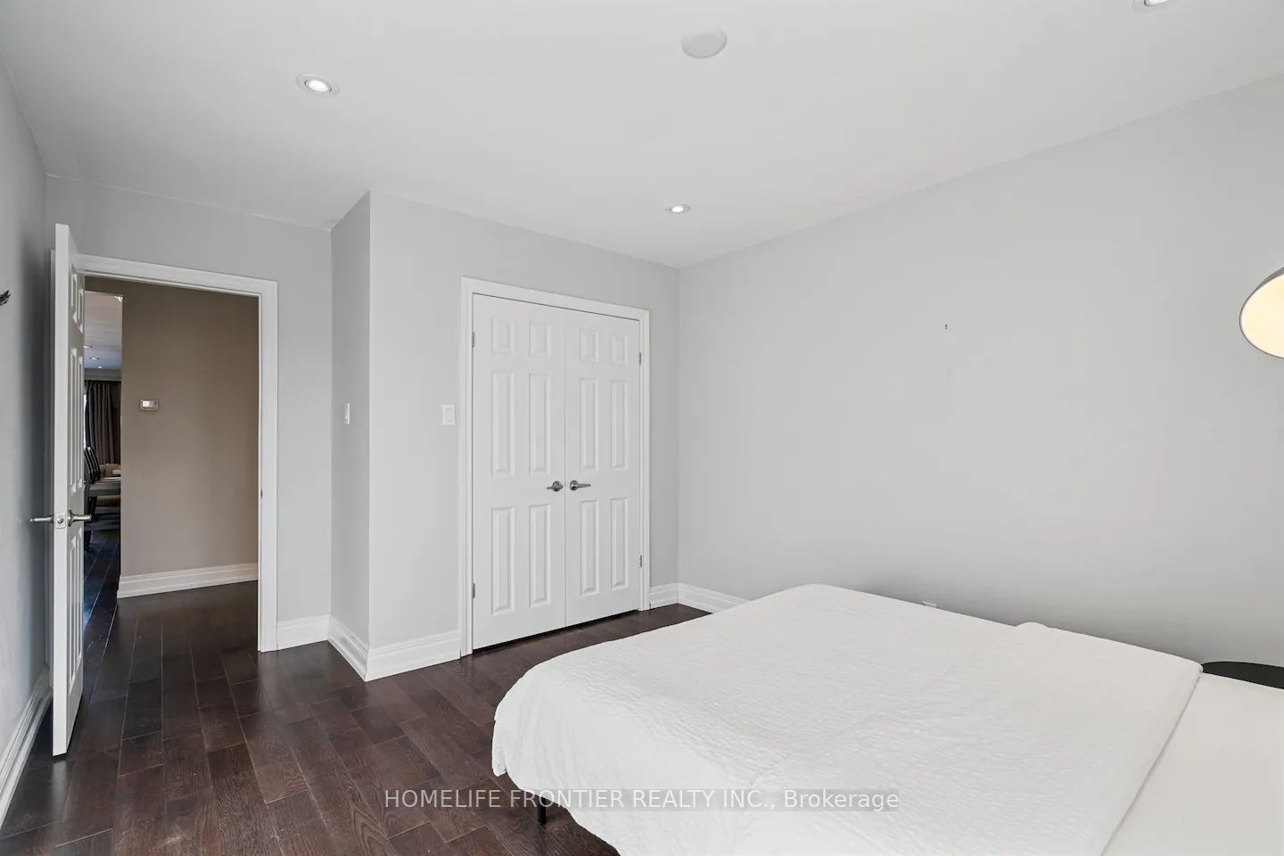 289 Burnett Avenue Property Photo 21