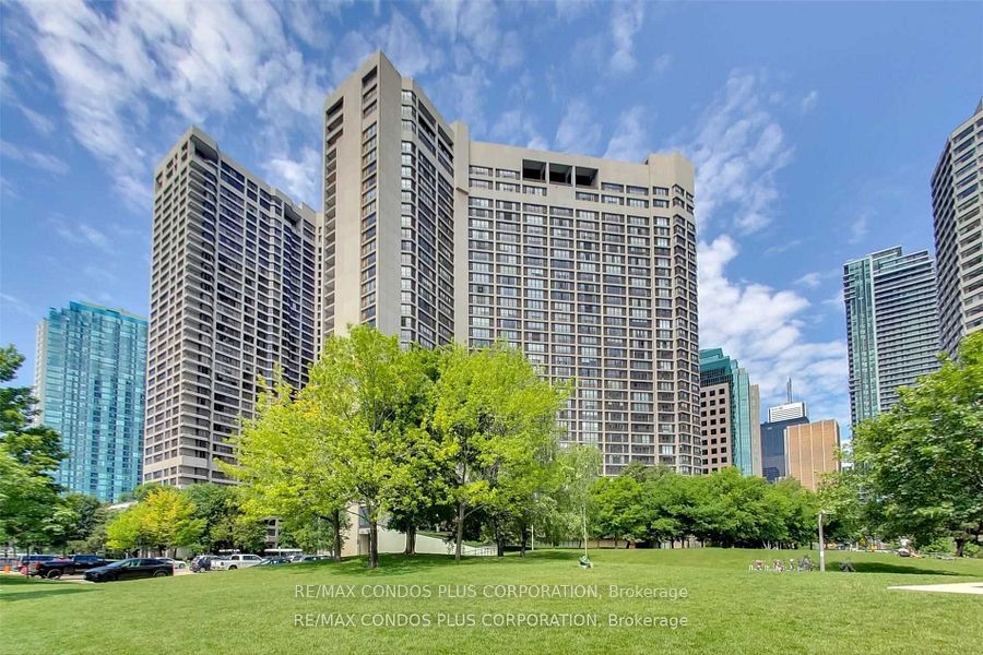33 Harbour Square 1819 Property Photo 1