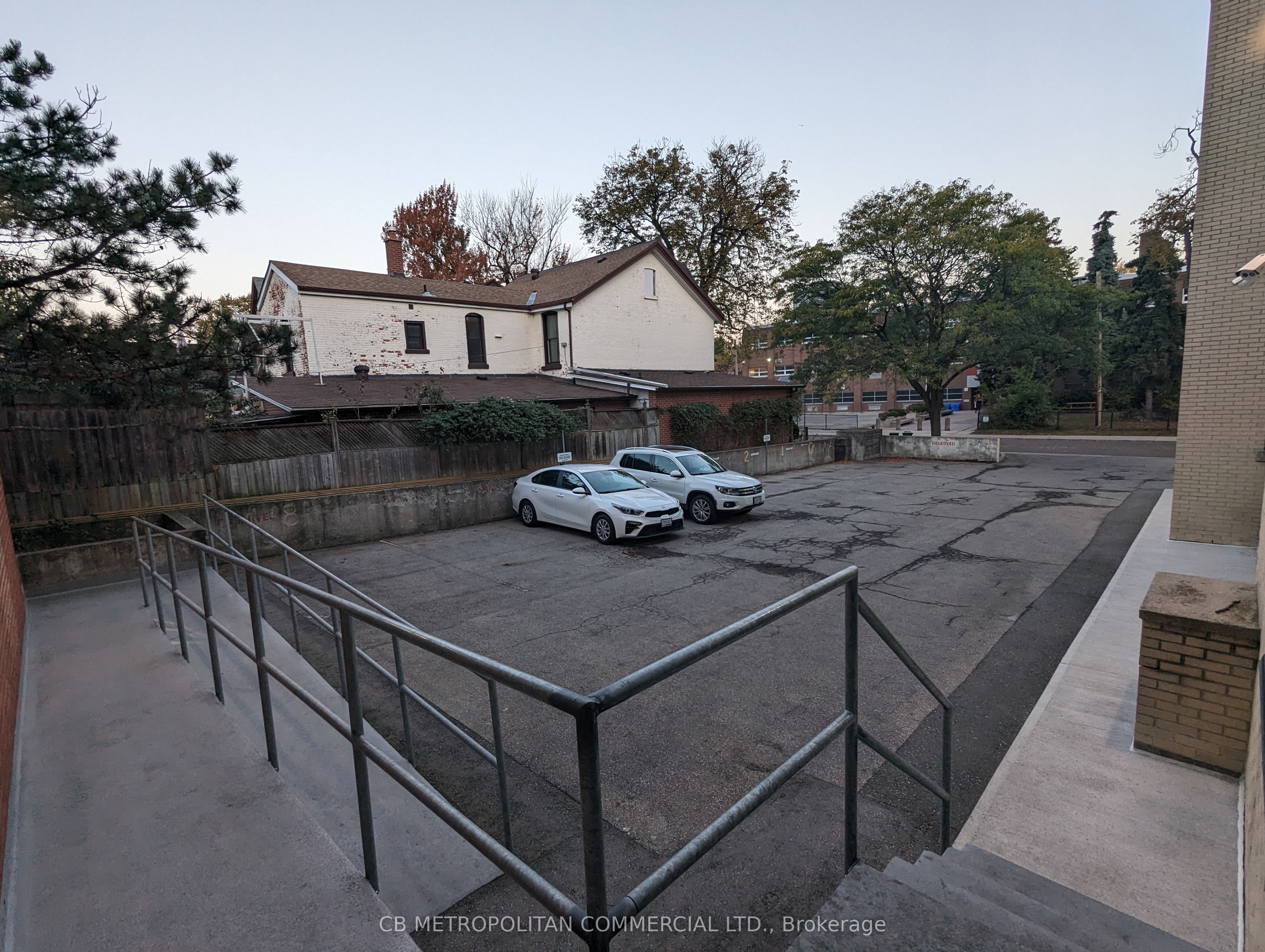 150 Beverley Street 1 Property Photo 2