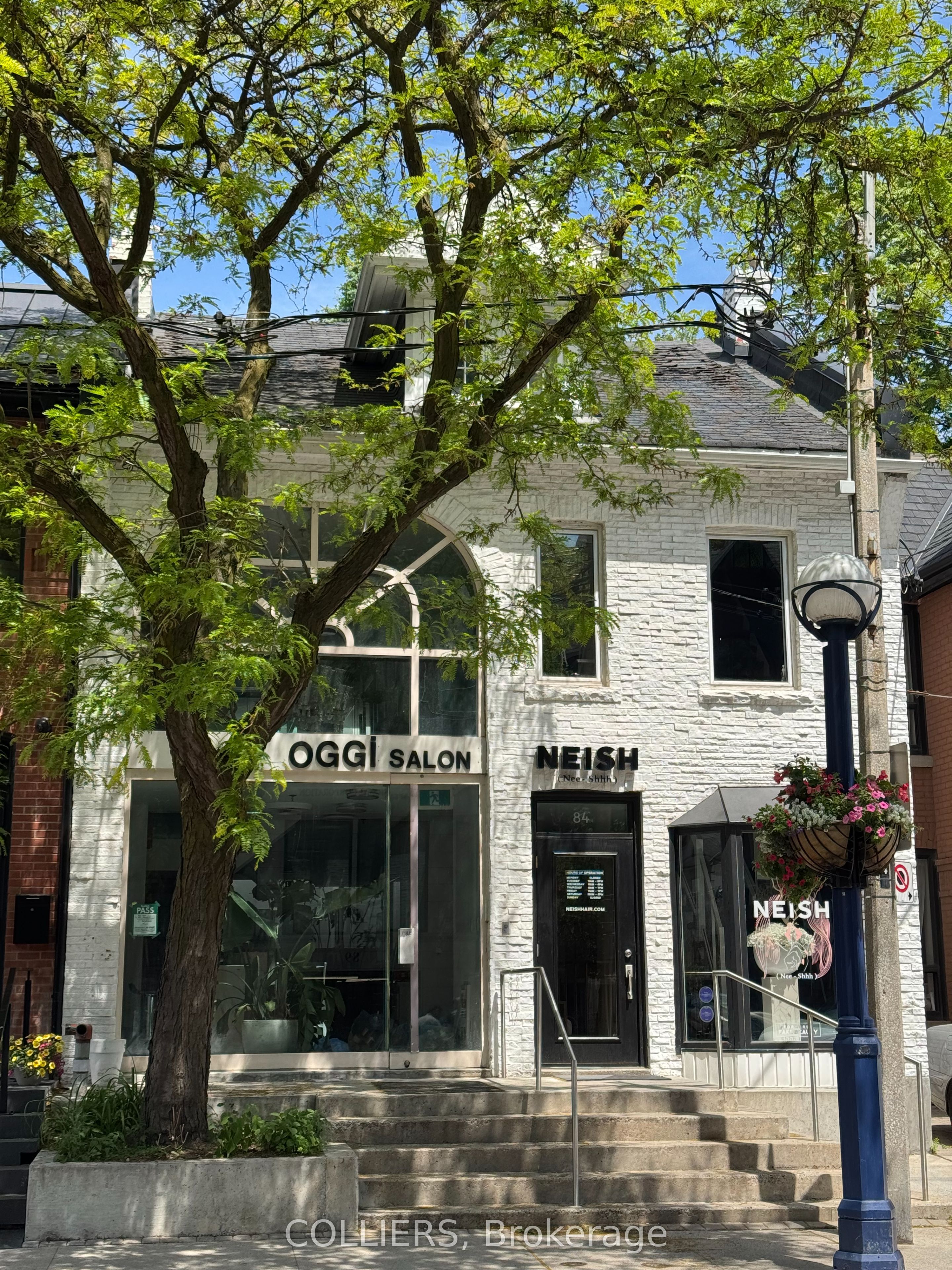 84a Scollard Street Property Photo 3