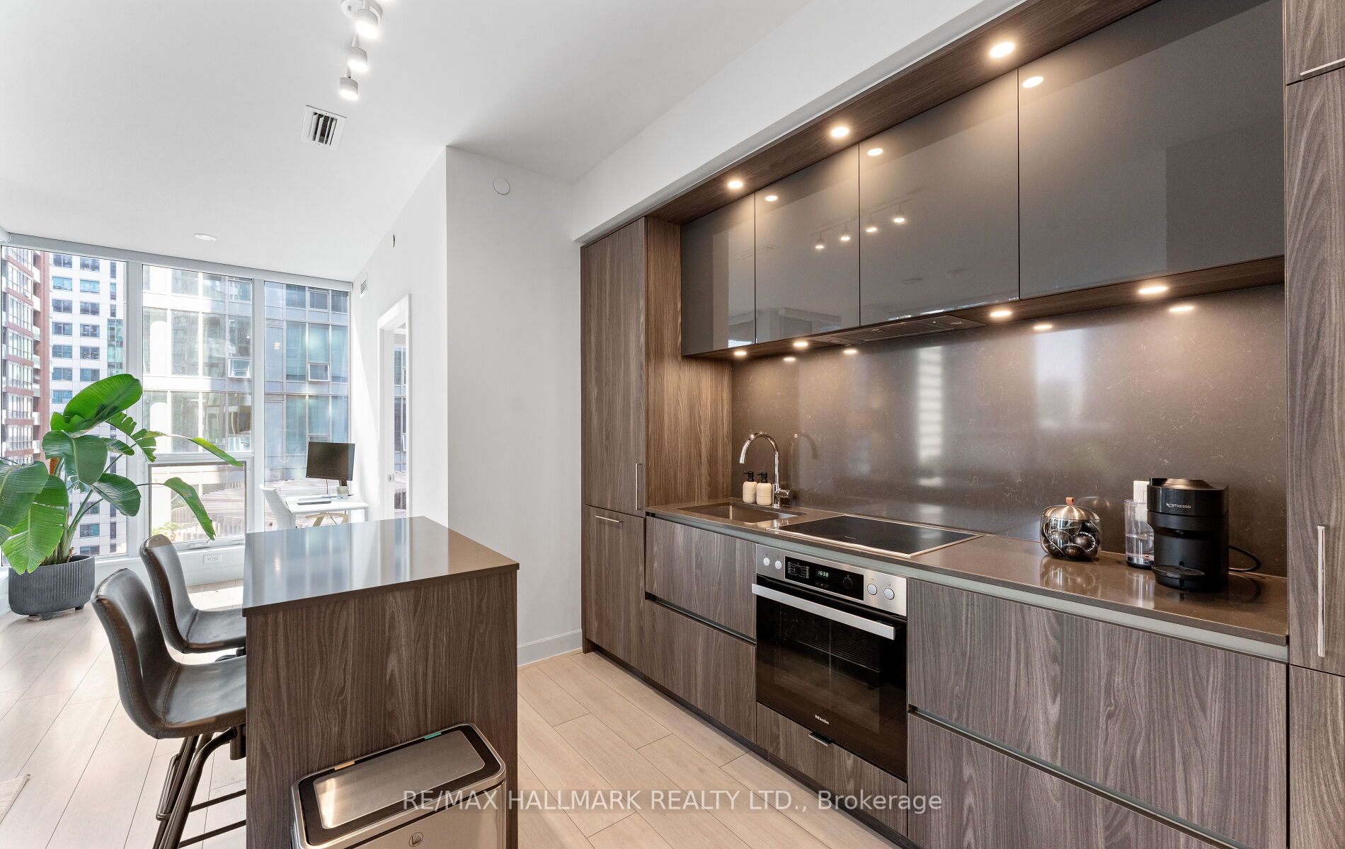 35 Mercer Street 1114 Property Photo 22