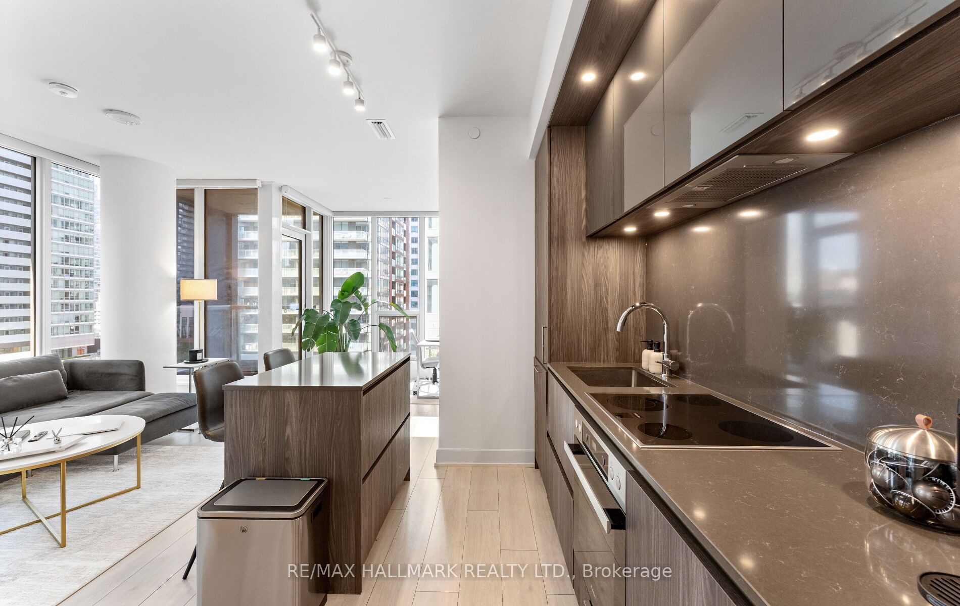 35 Mercer Street 1114 Property Photo 23