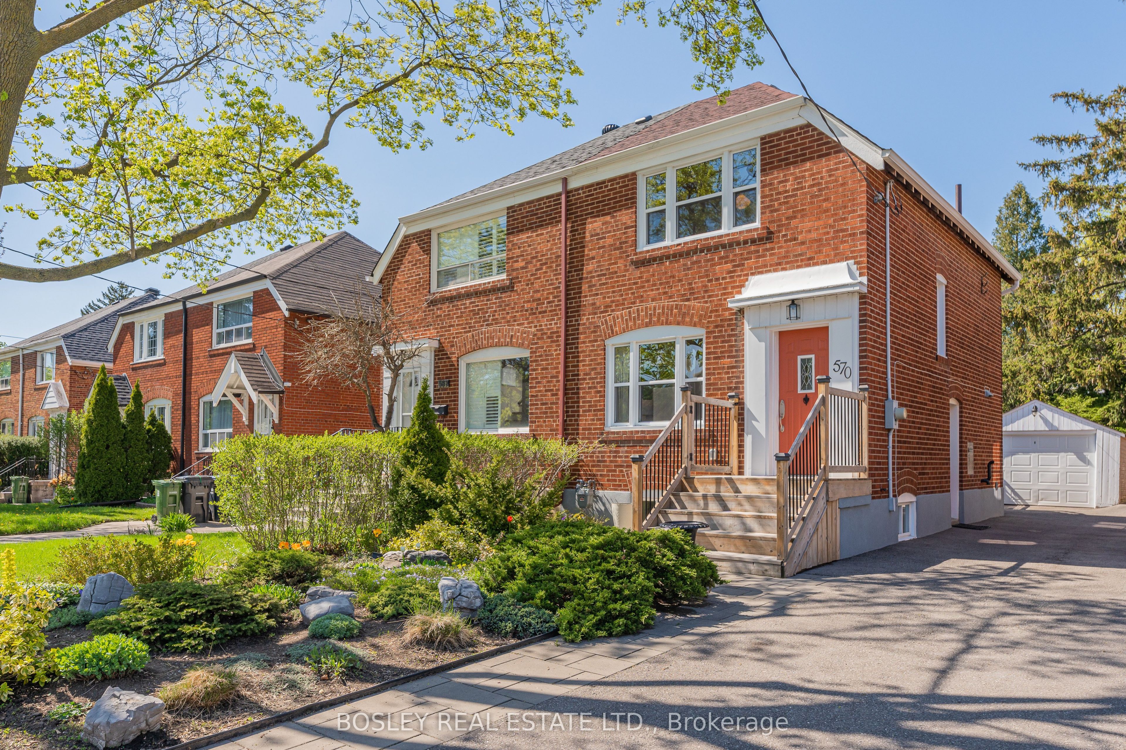 570 Broadway Avenue Property Photo 1