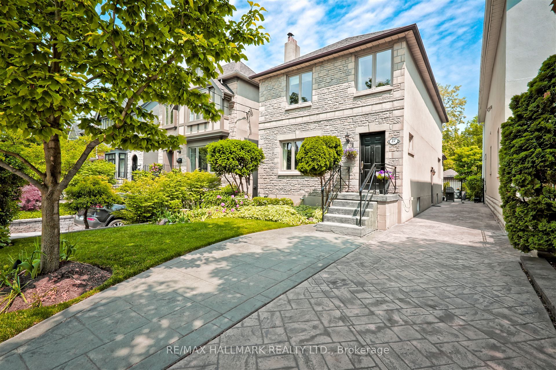 27 Cameron Crescent Property Photo 1
