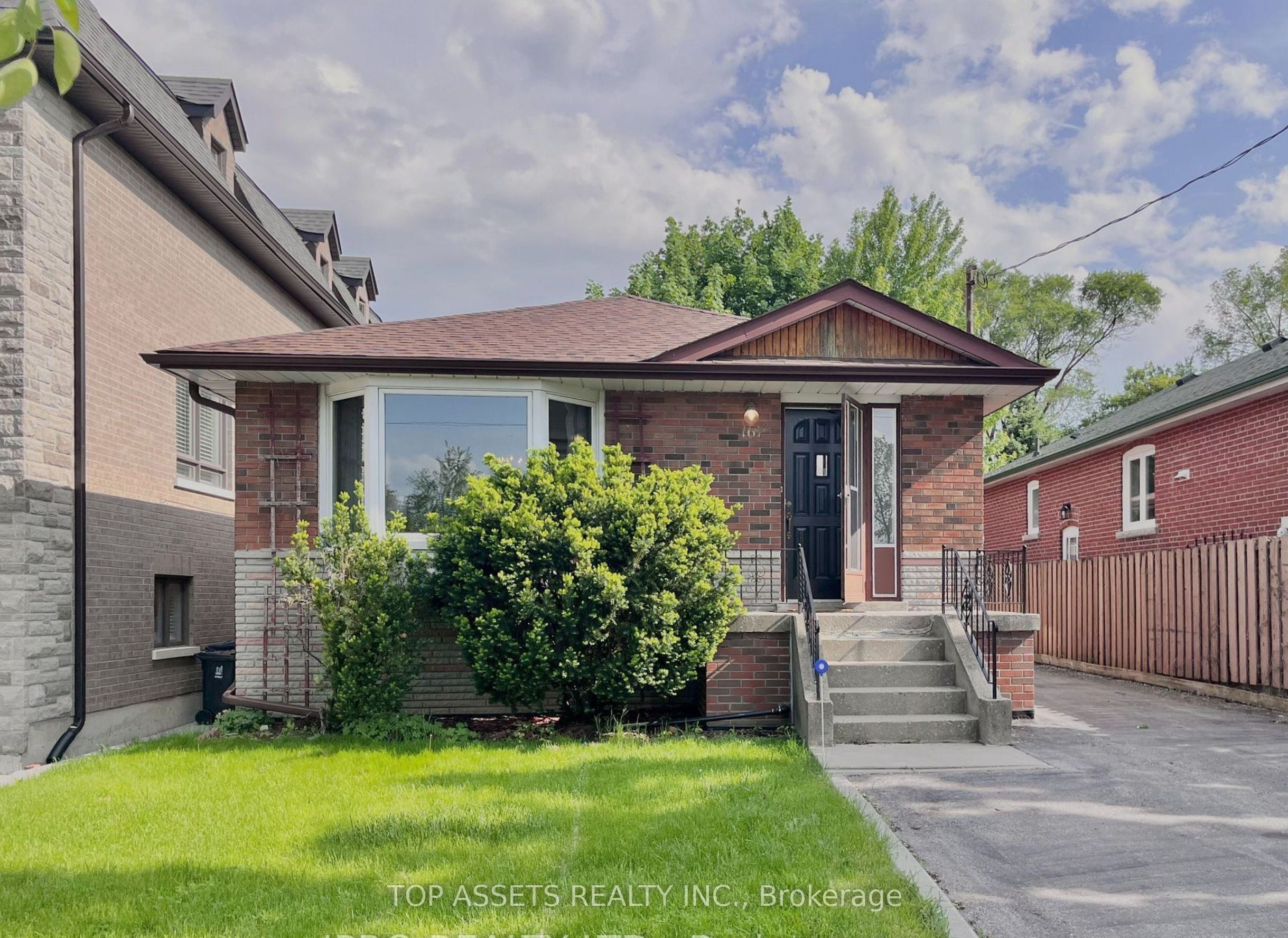 167 Churchill Avenue Property Photo 1