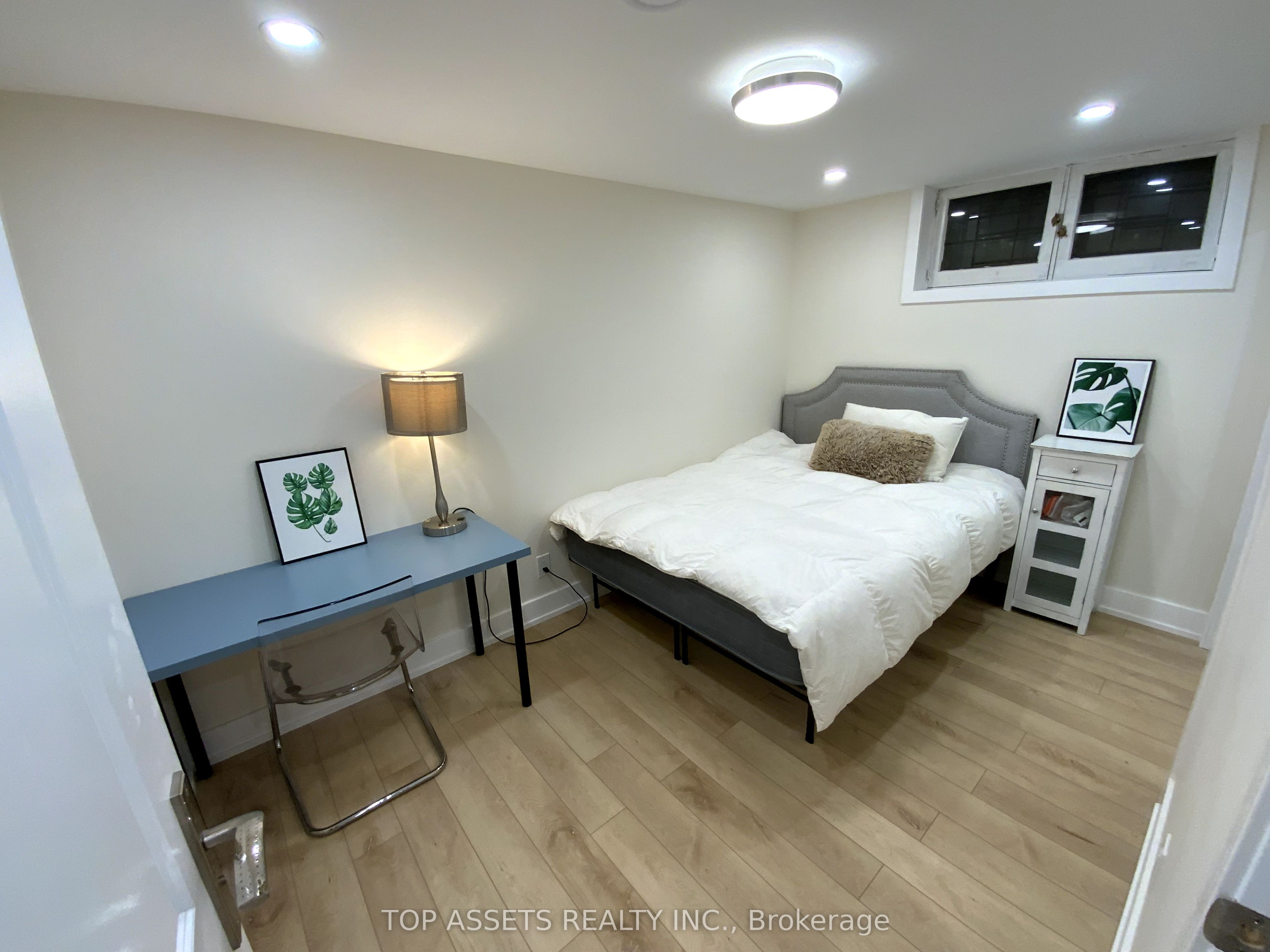 167 Churchill Avenue Property Photo 2