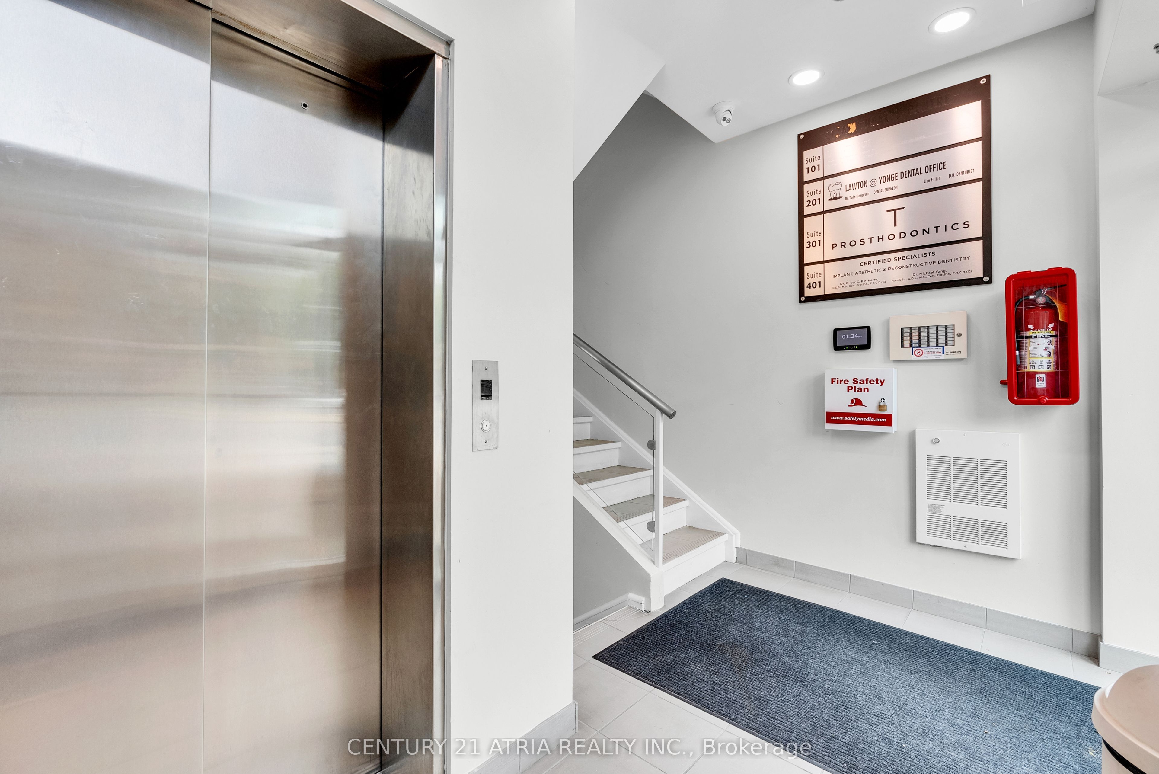 1590 Yonge Street 101 Property Photo 3