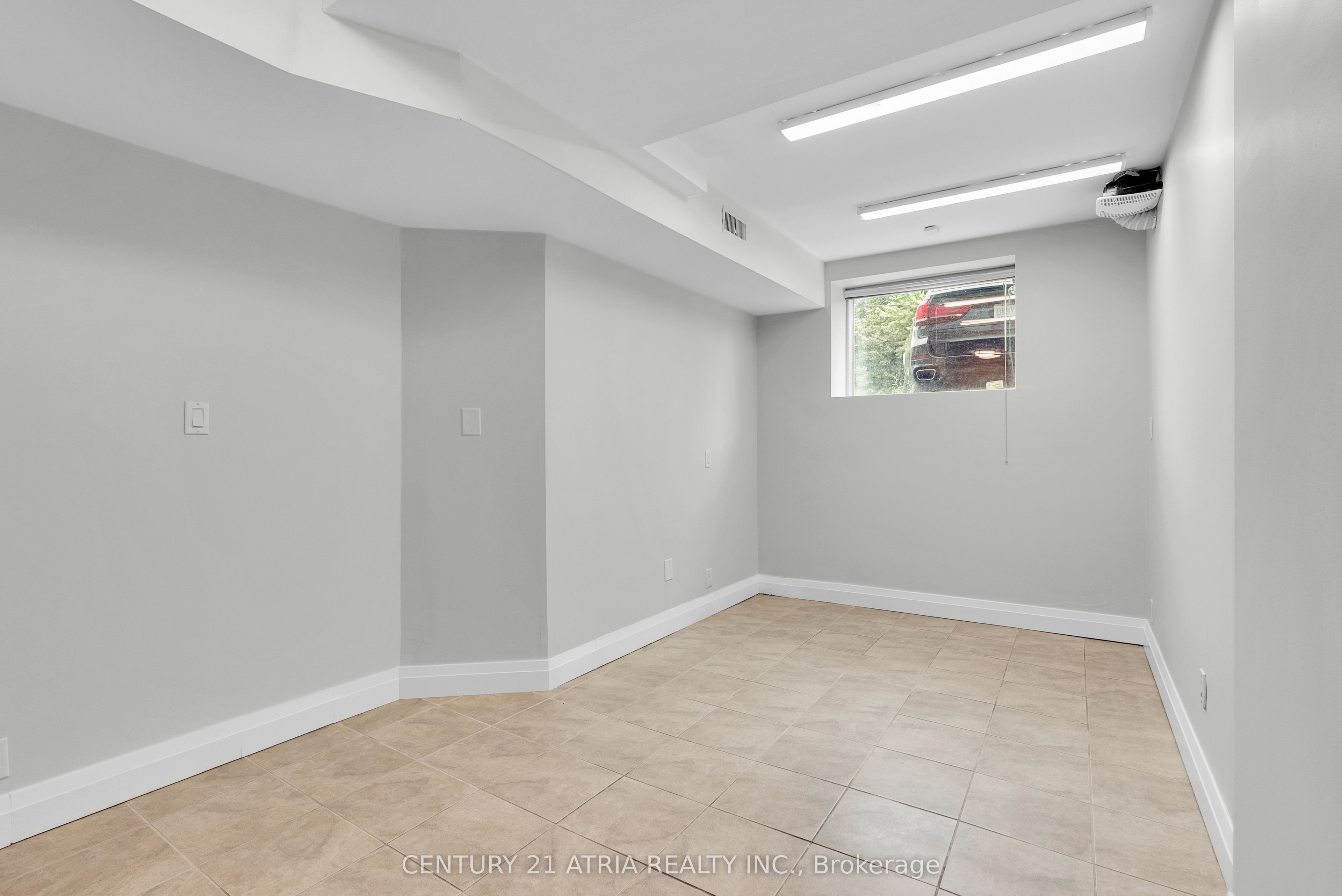 1590 Yonge Street 101 Property Photo 14