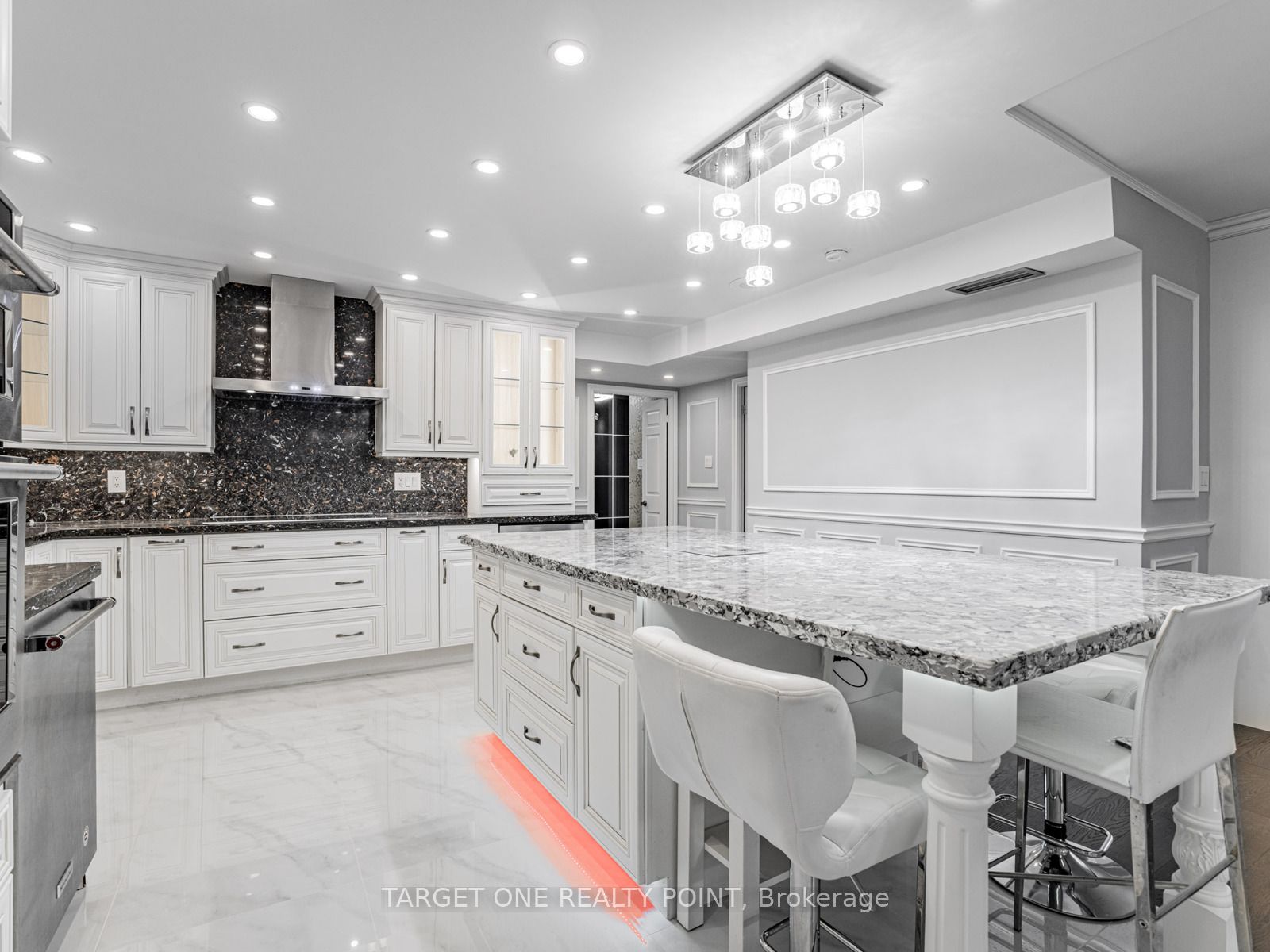65 Spring Garden Avenue 608 Property Photo 14