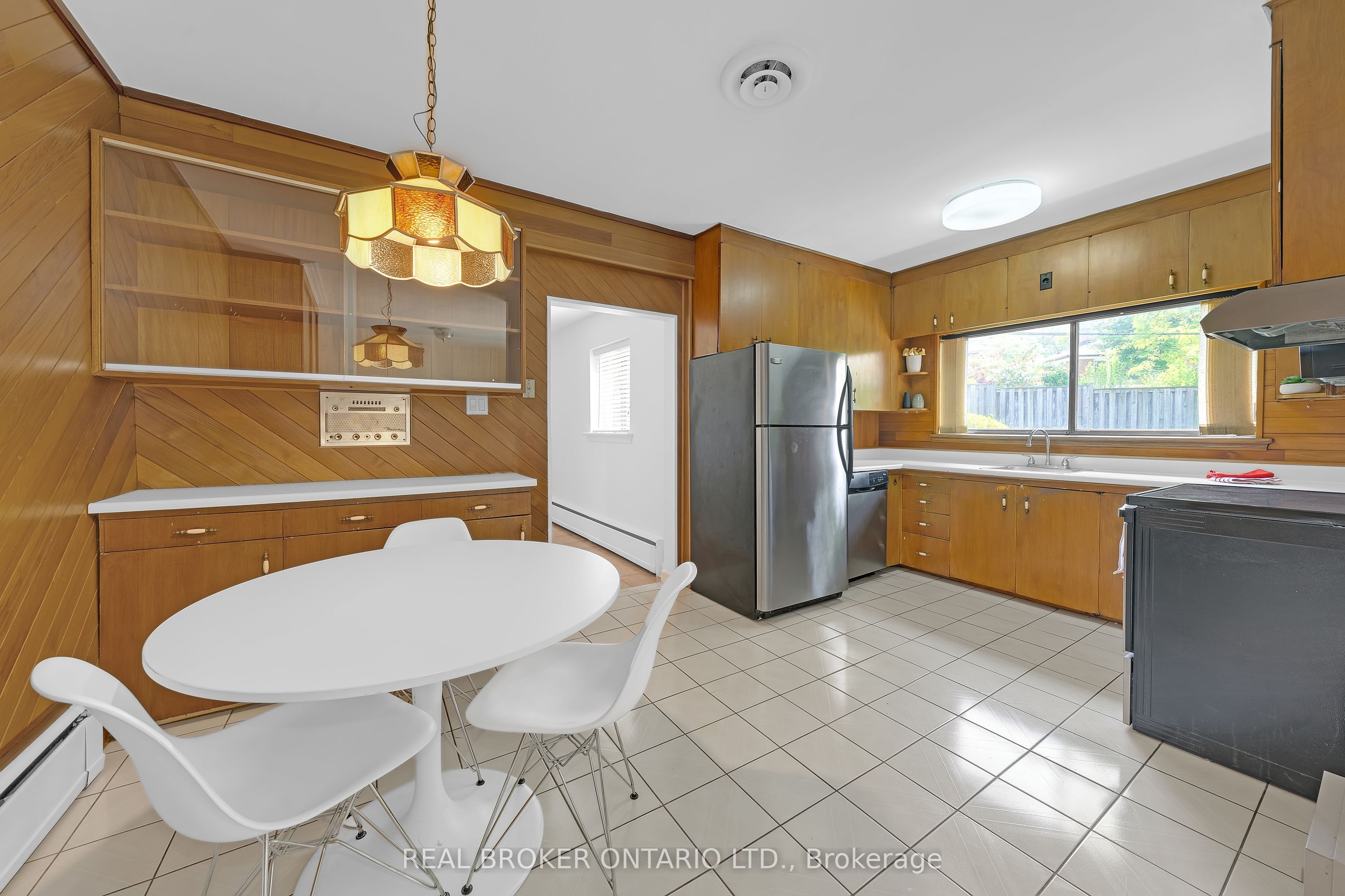 11 Caronport Crescent Property Photo 10