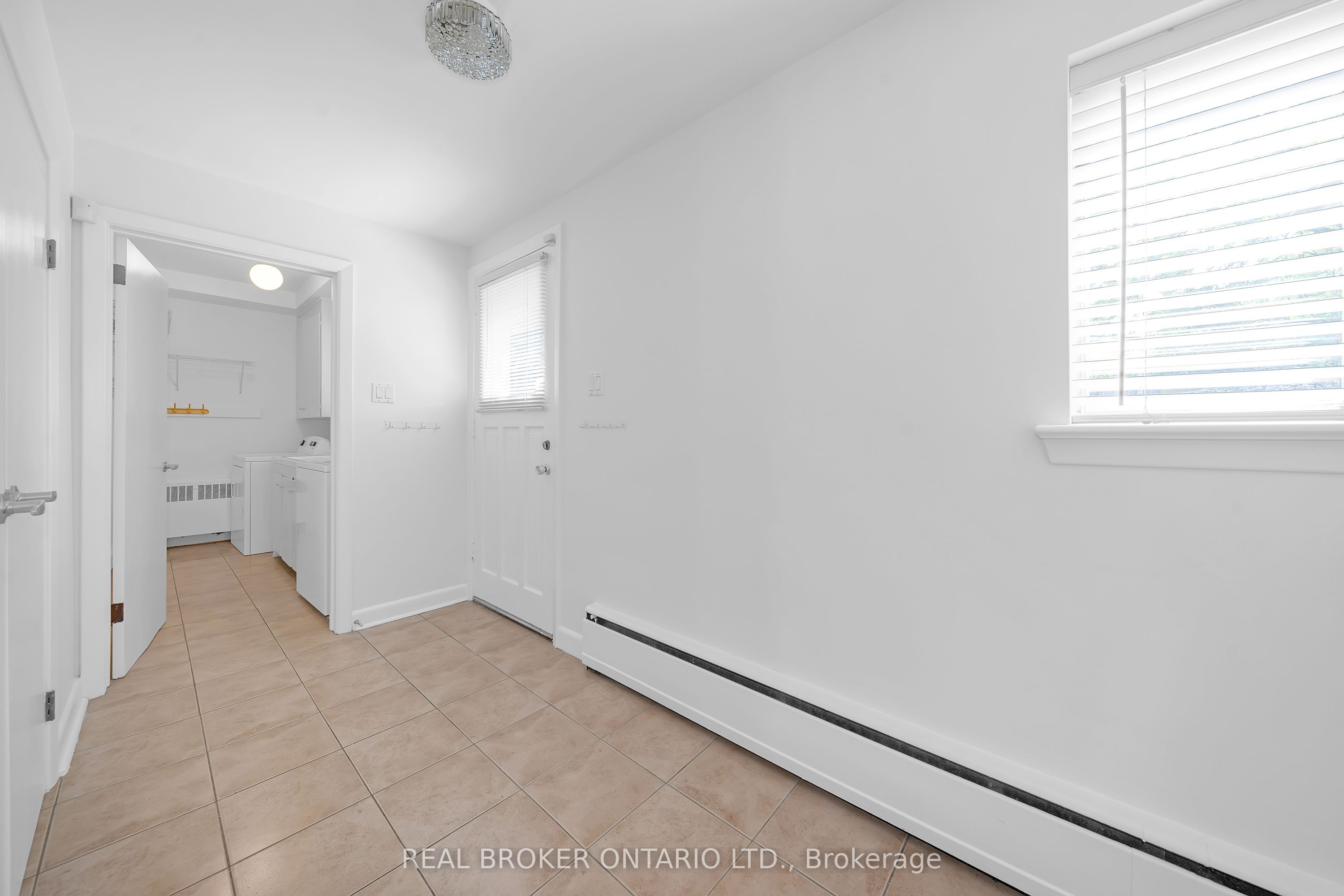 11 Caronport Crescent Property Photo 15