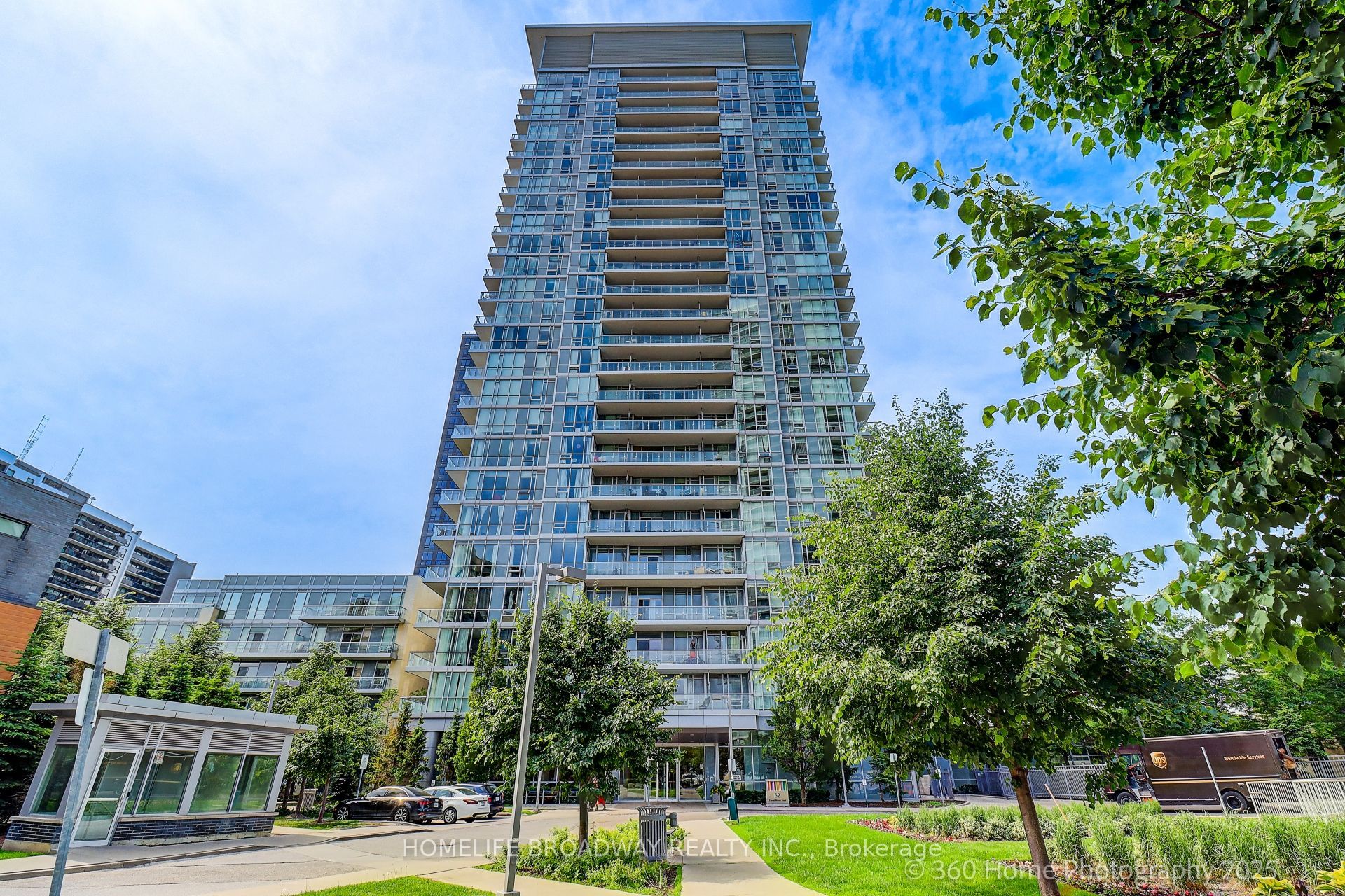#216 - 62 Forest Manor Road Property Photo 1