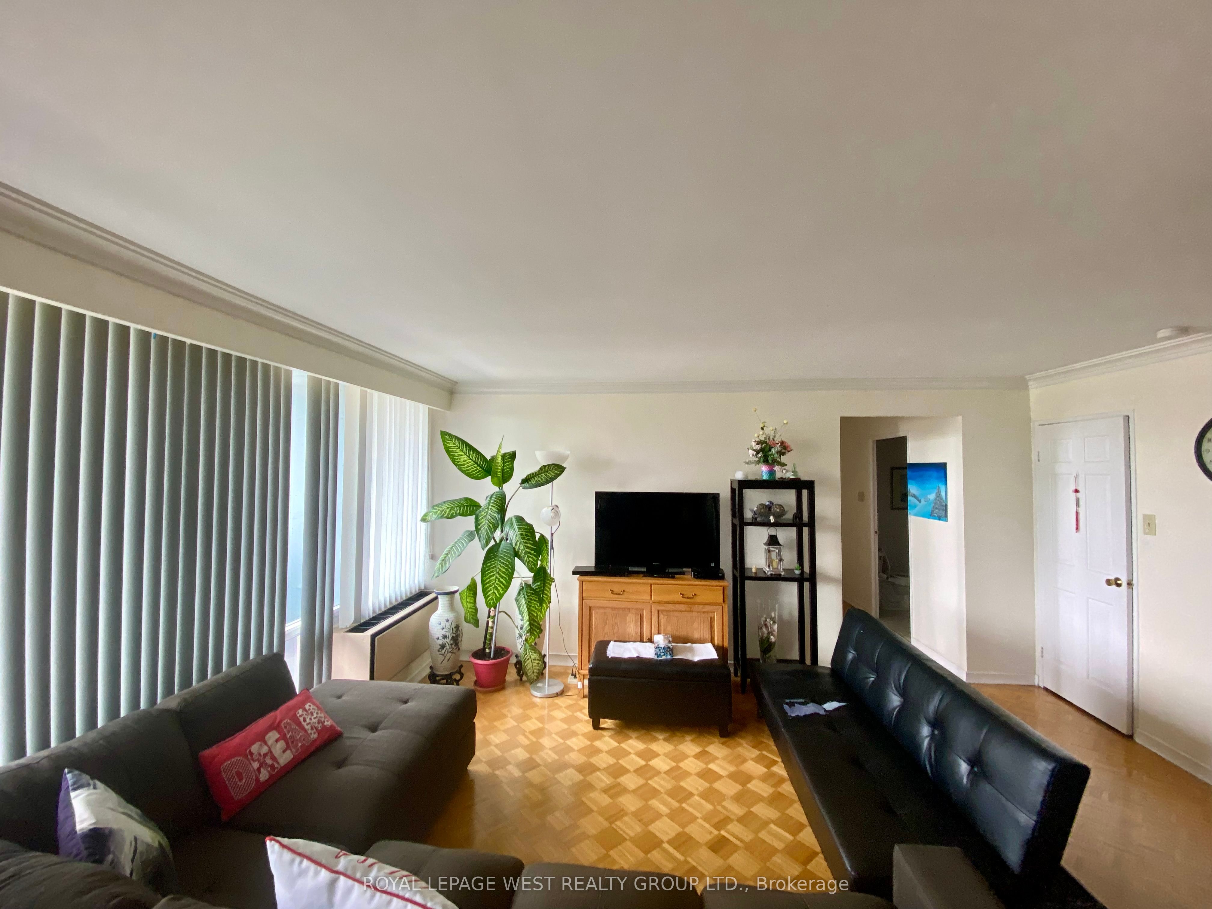 3555 Bathurst Street 608 Property Photo 3