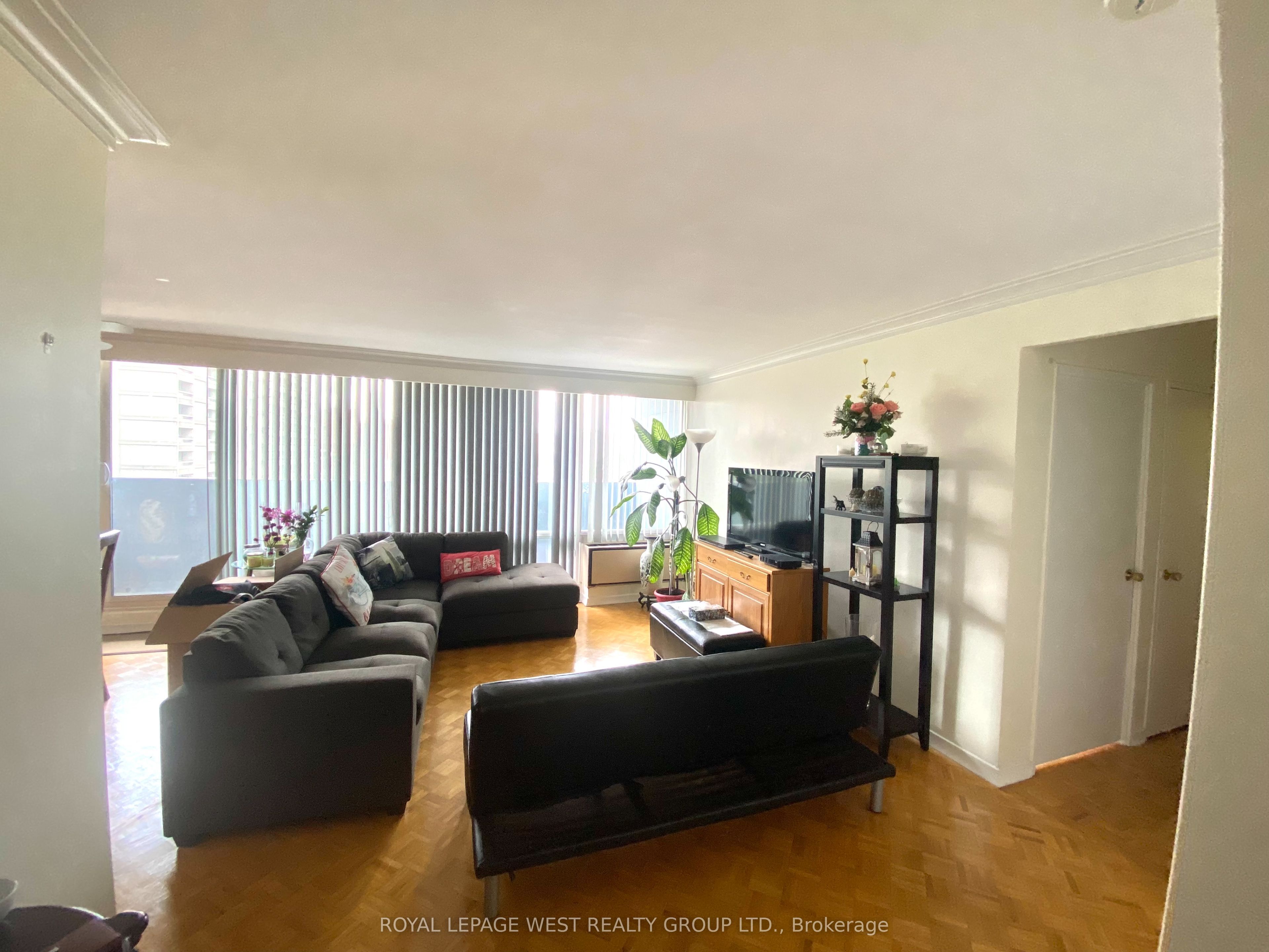 3555 Bathurst Street 608 Property Photo 4