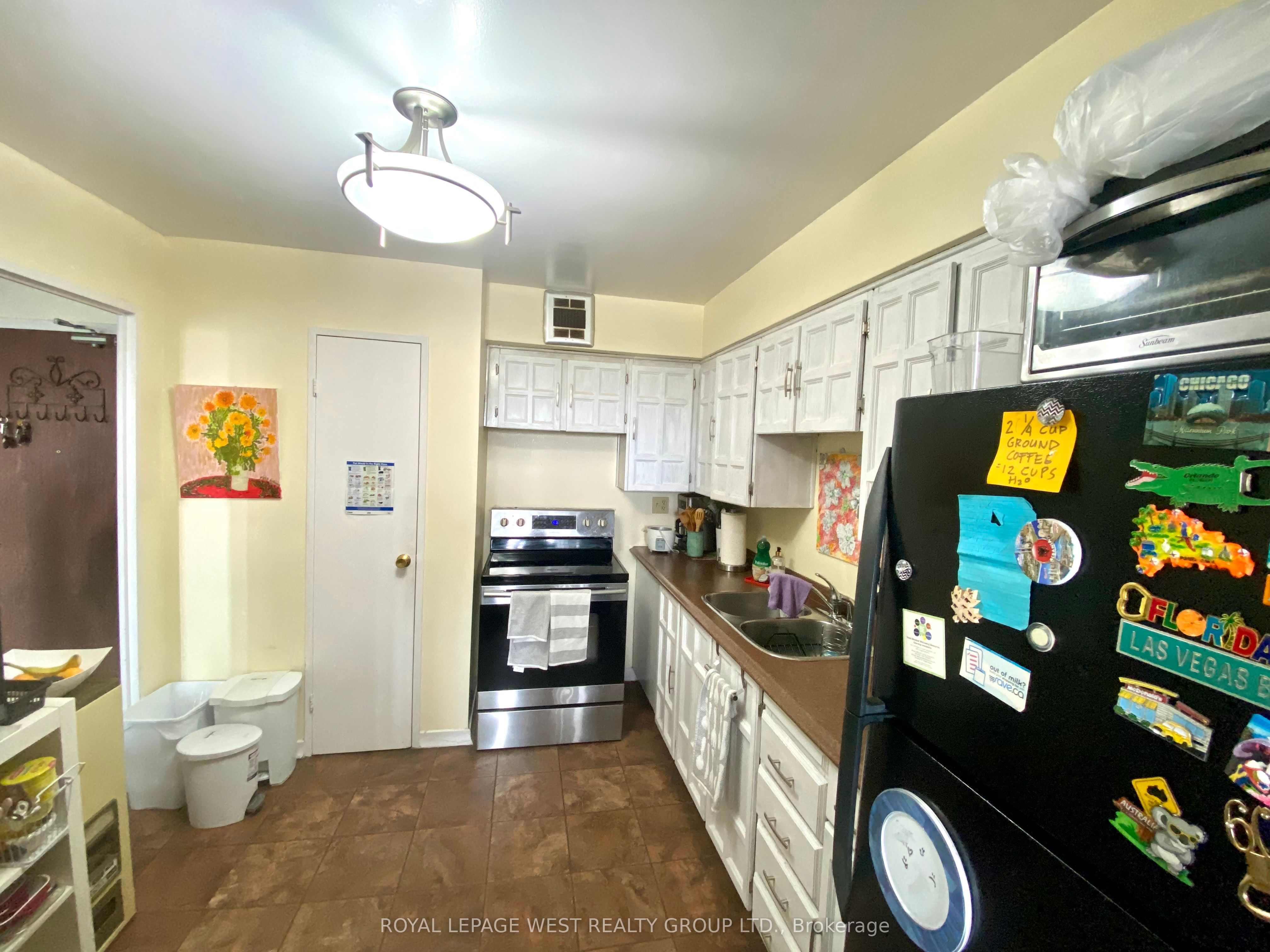 3555 Bathurst Street 608 Property Photo 6