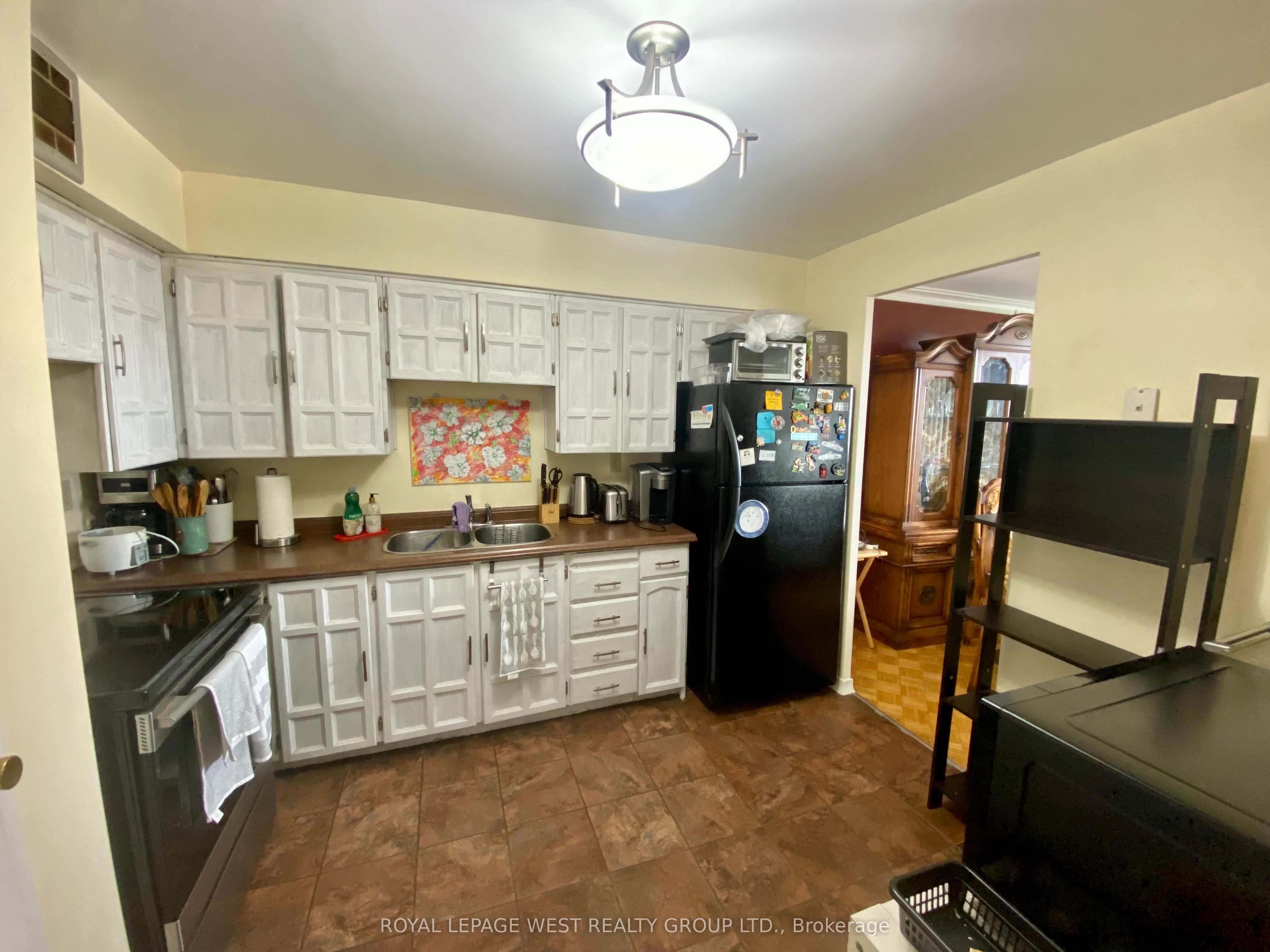 3555 Bathurst Street 608 Property Photo 7