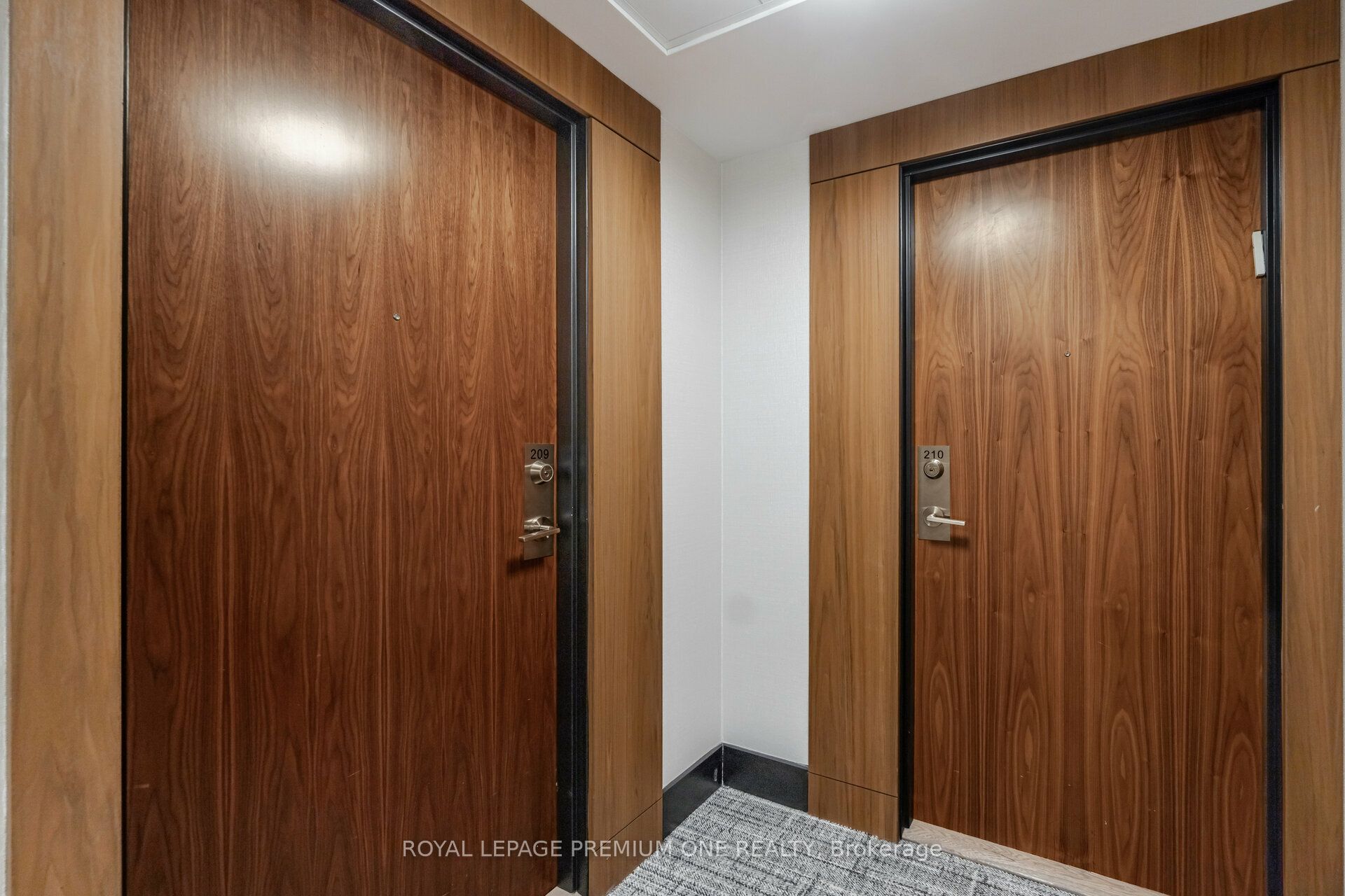 170 Chiltern Hill Road 209 Property Photo 10