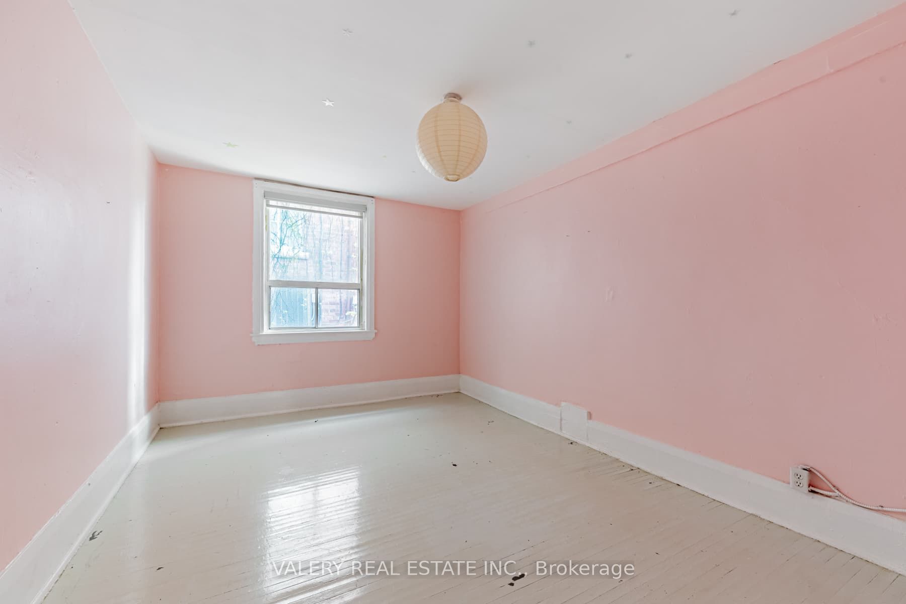 9 St Patricks Square Property Photo 8