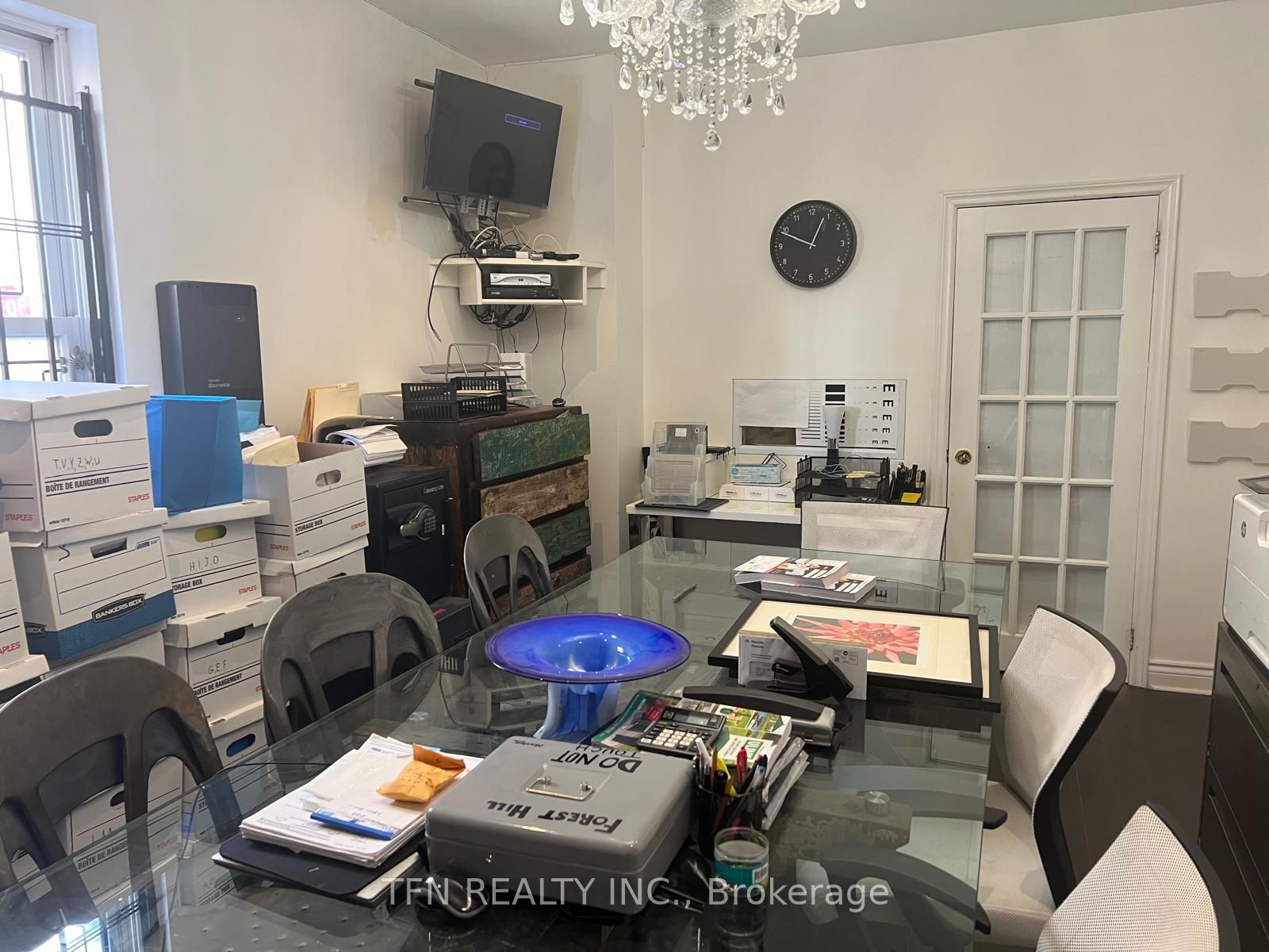 384 Queen Street E Property Photo 17