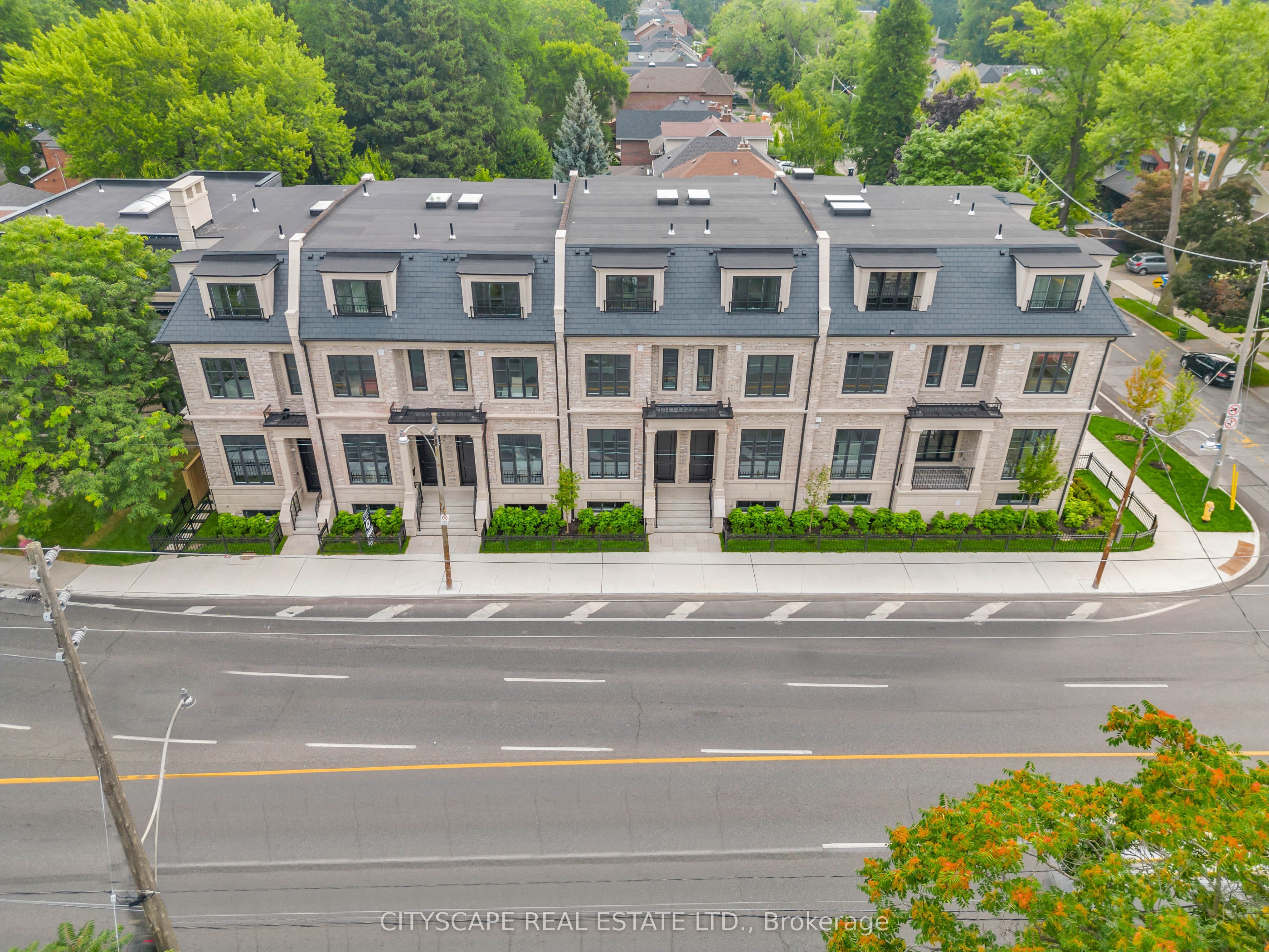 372 Briar Hill Avenue Property Photo 1