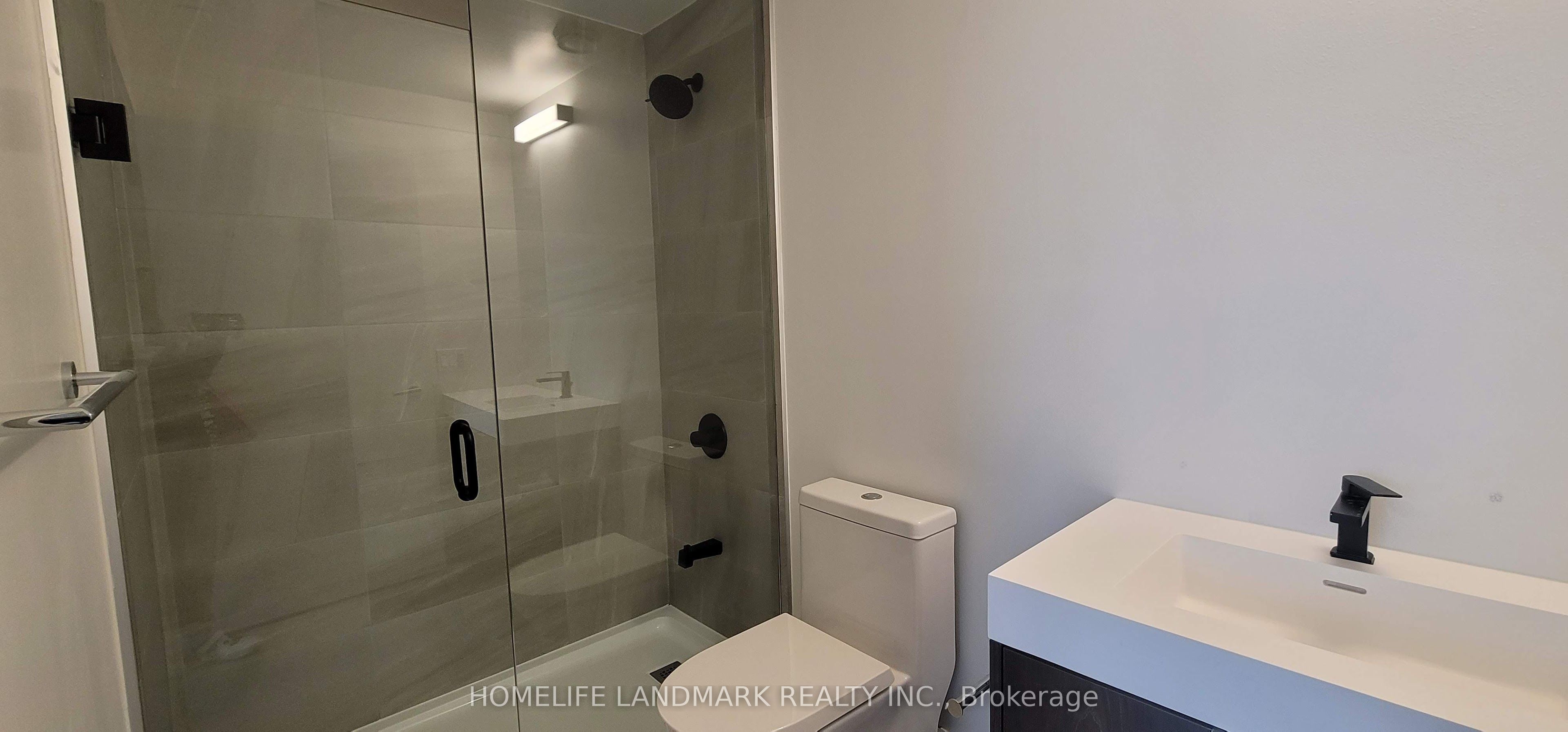 250 Lawrence Avenue W 622 Property Photo 9