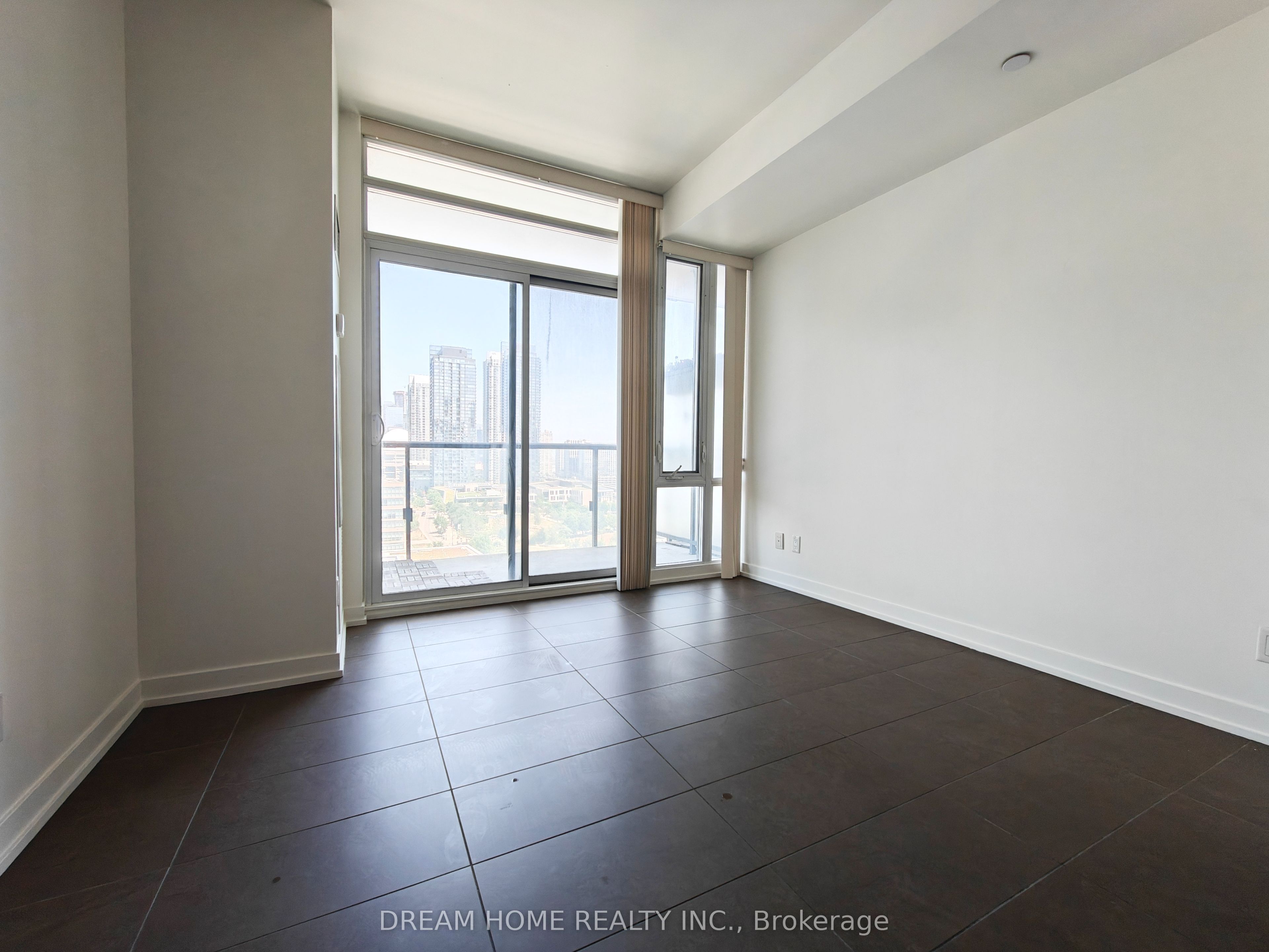 #1308 - 170 Fort York Boulevard Property Photo 2
