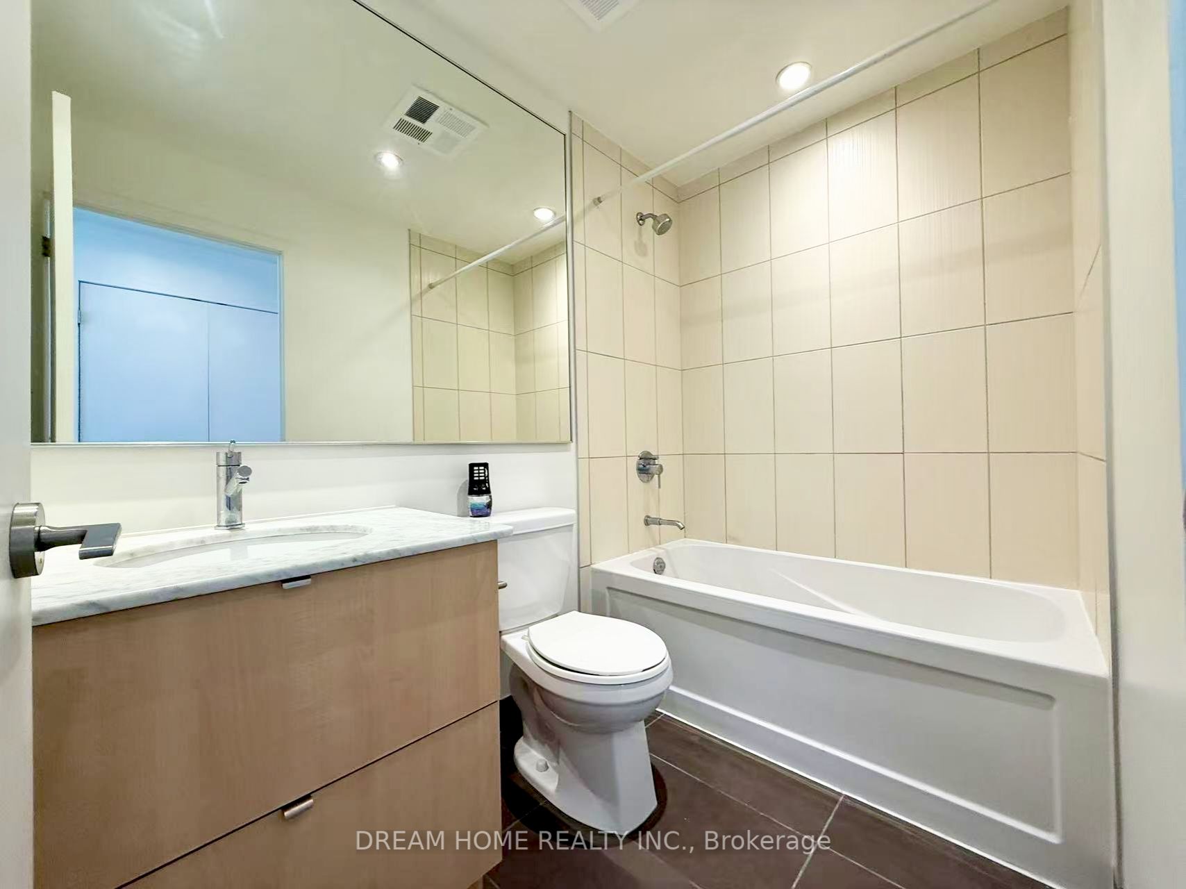 #1308 - 170 Fort York Boulevard Property Photo 13
