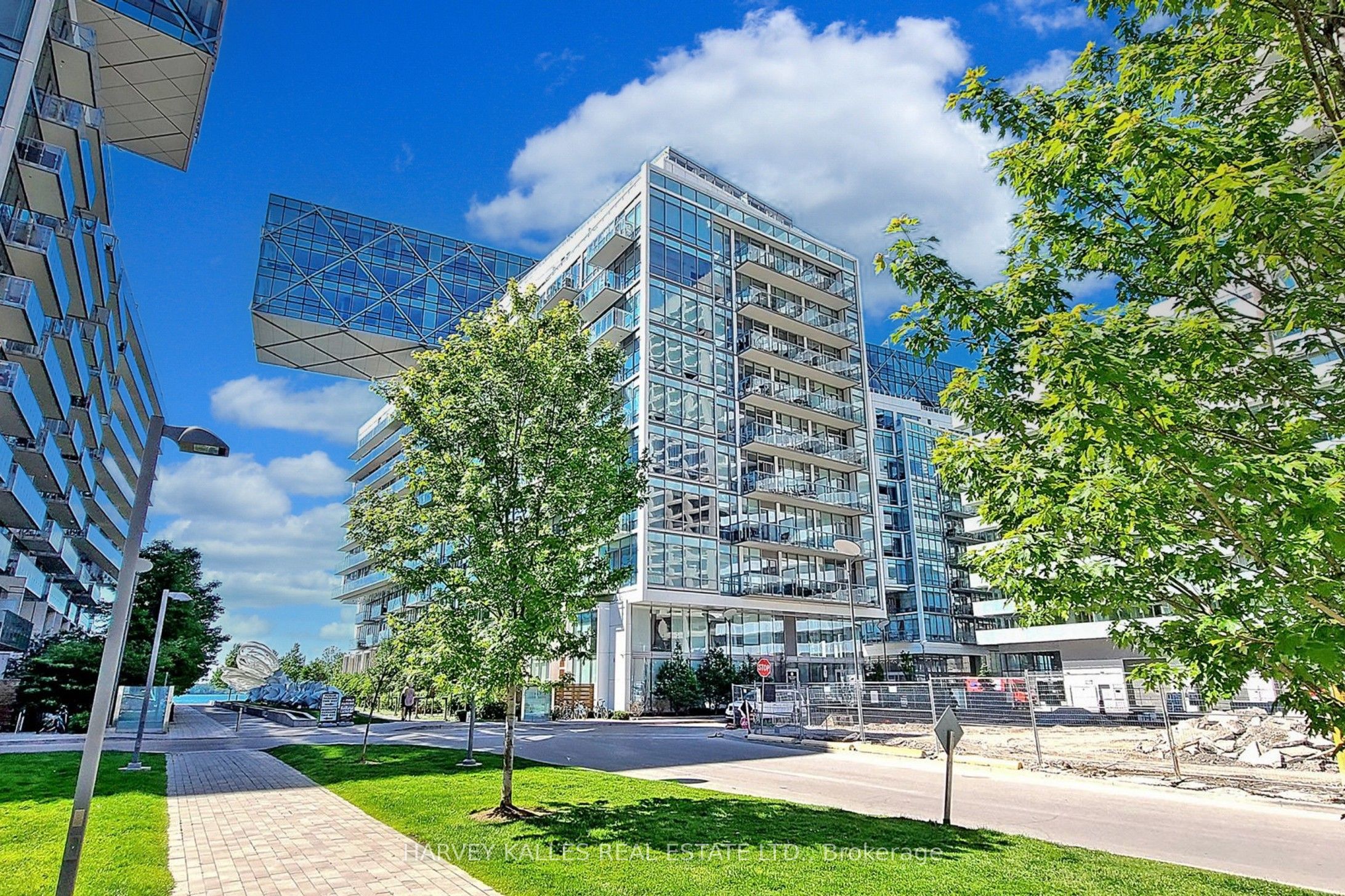 #1006 - 29 Queens Quay Property Photo 1