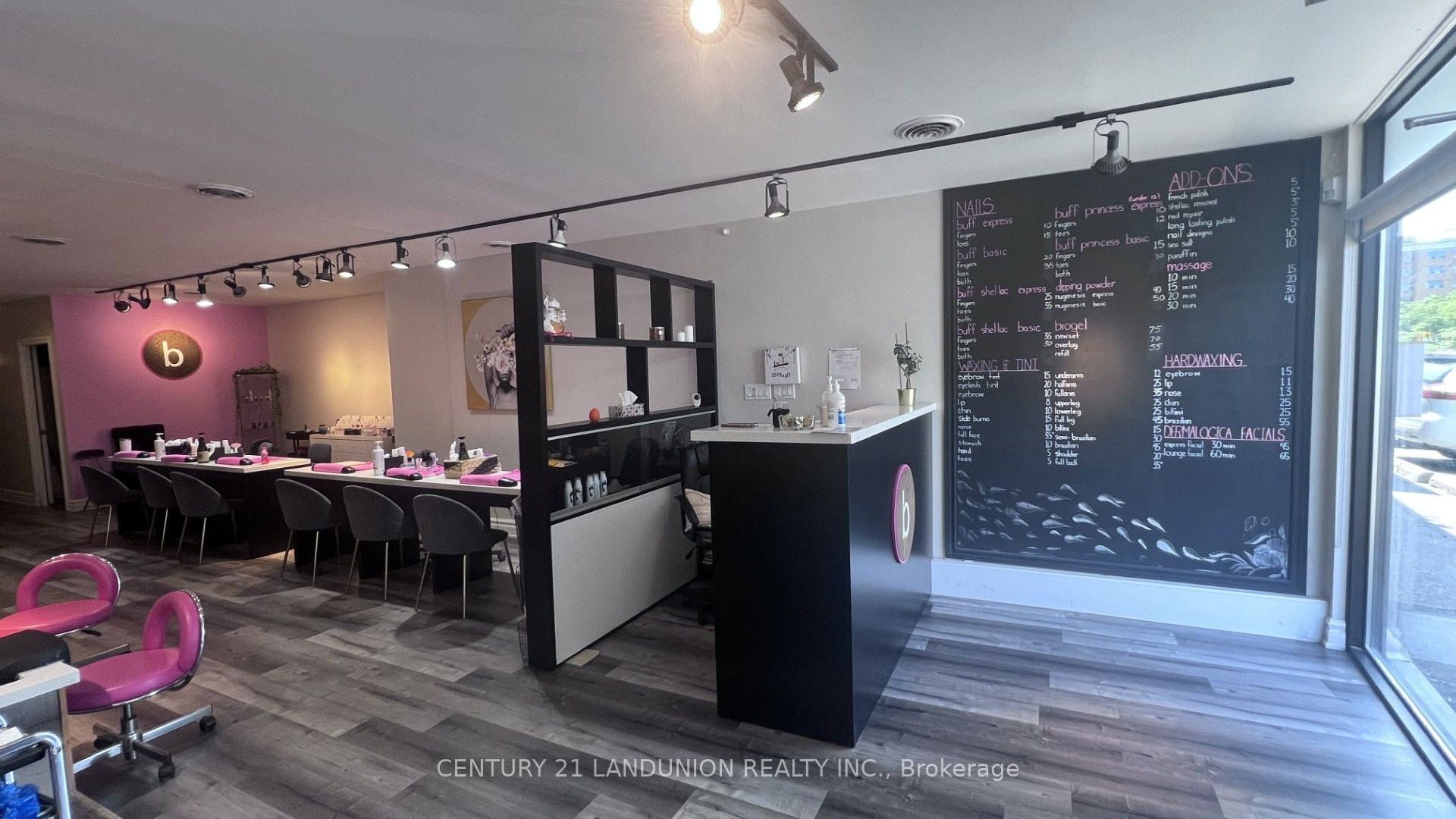 3379 Bathurst Street Property Photo 2