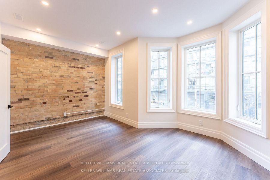 54 Stewart Street Property Photo 7