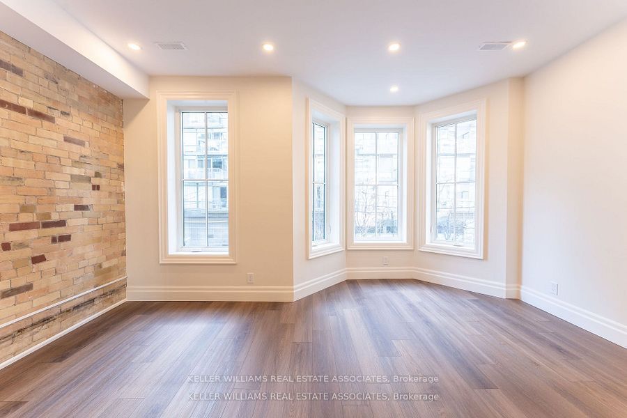 54 Stewart Street Property Photo 9
