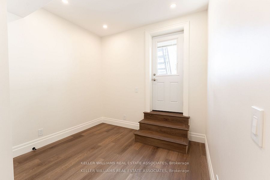 54 Stewart Street Property Photo 11