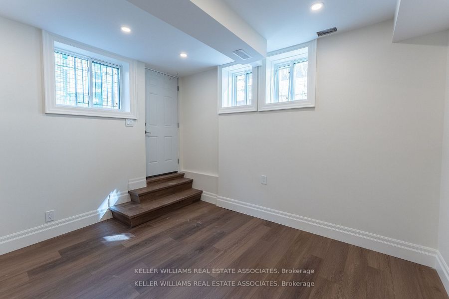 54 Stewart Street Property Photo 21
