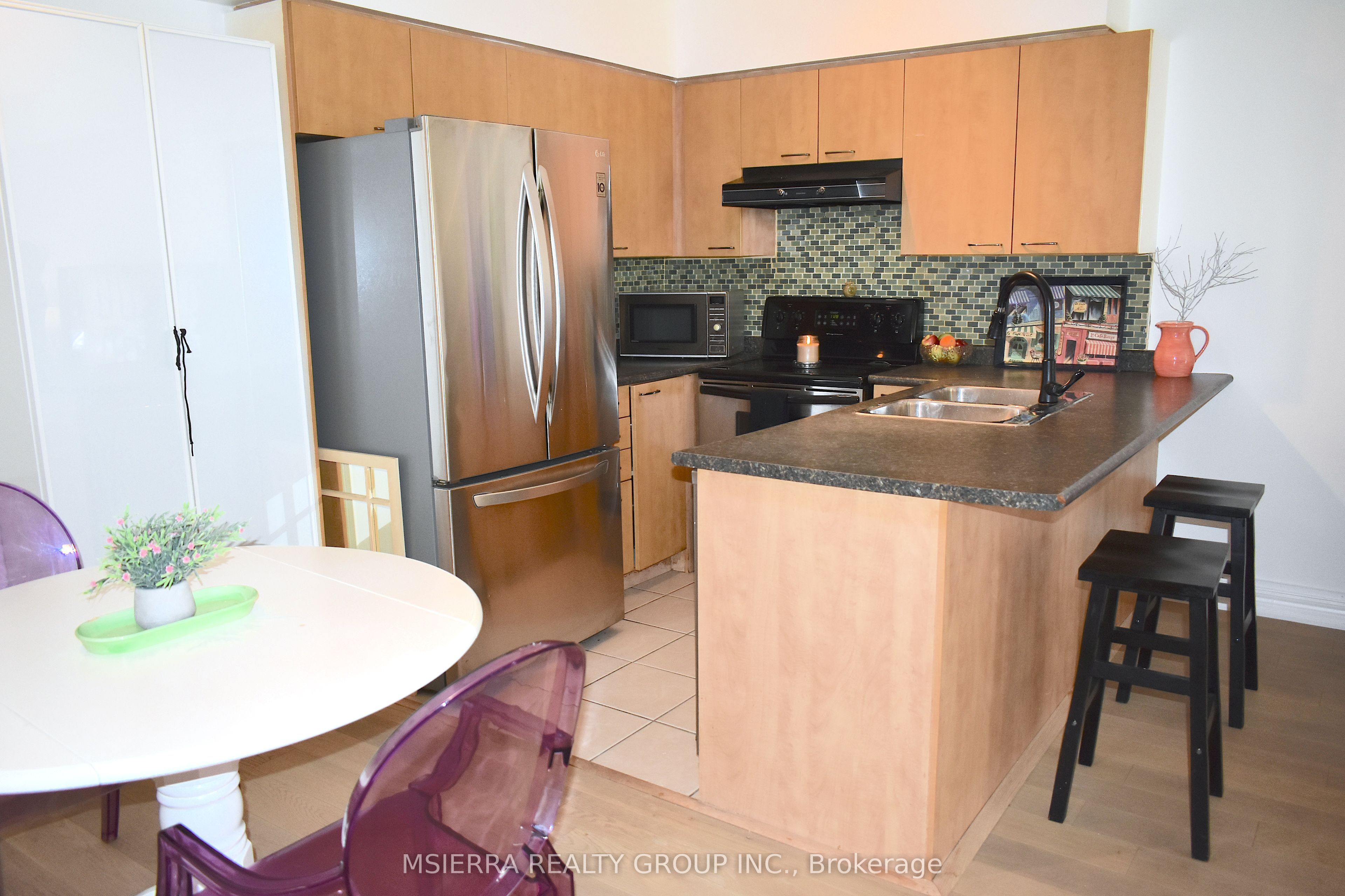 #108 - 65 Cranborne Avenue Property Photo 8