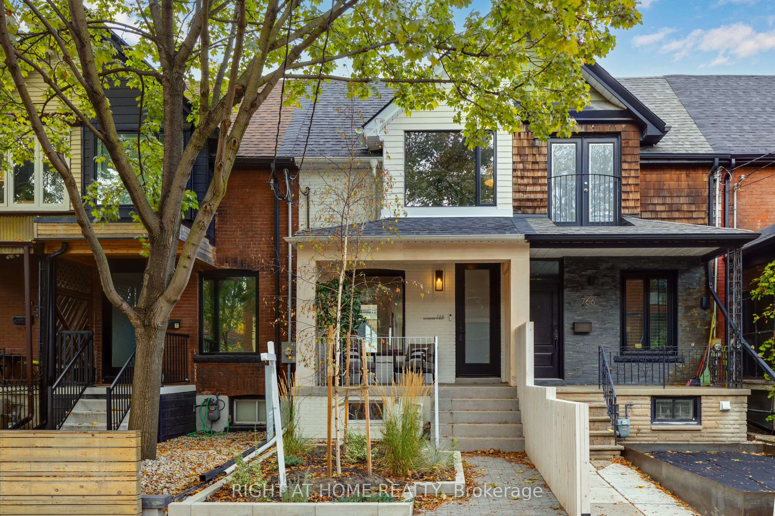 768 Richmond Street Property Photo 1