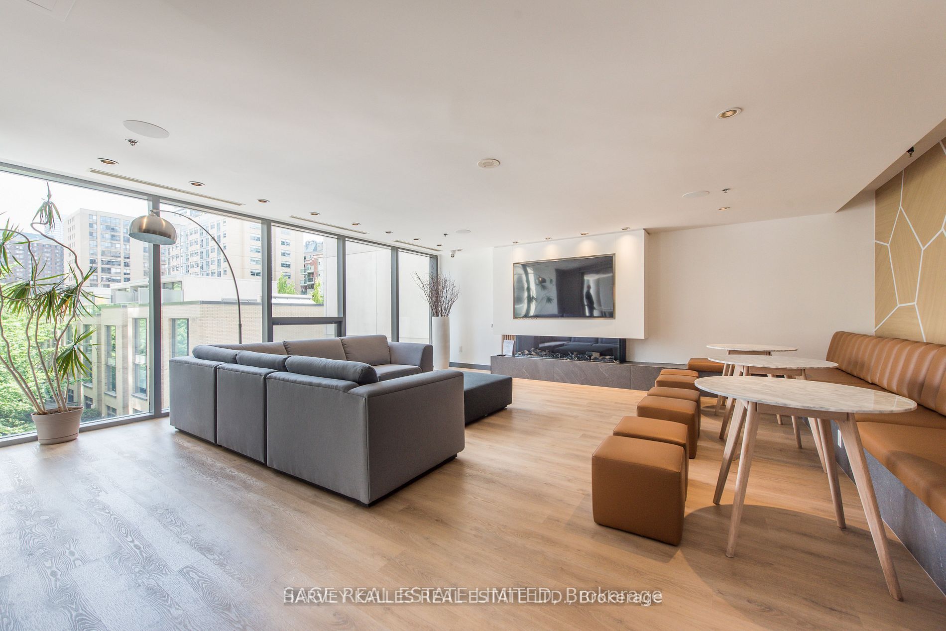 301 Mutual Street Property Photo 36