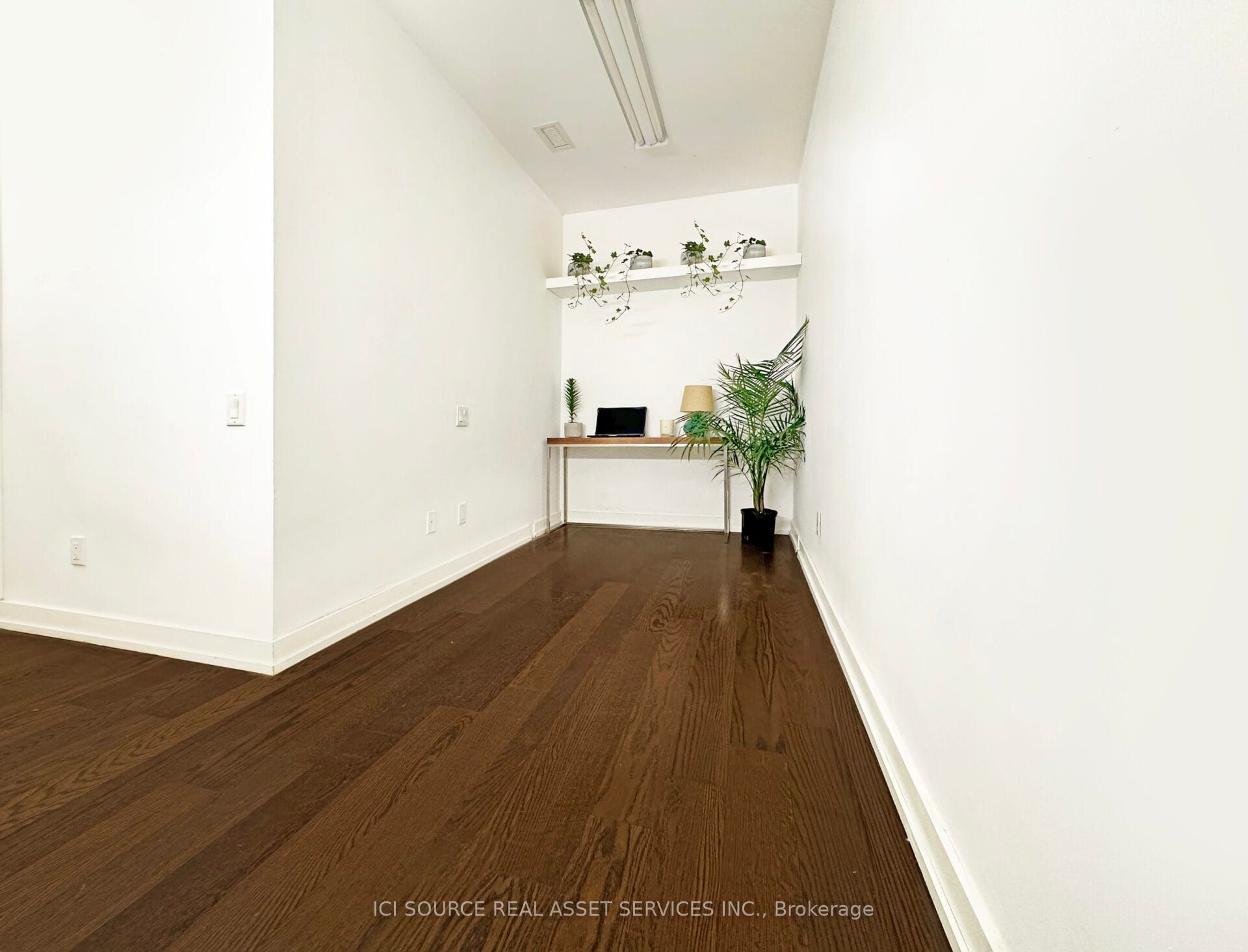 #103 - 66 Portland Street Property Photo 5