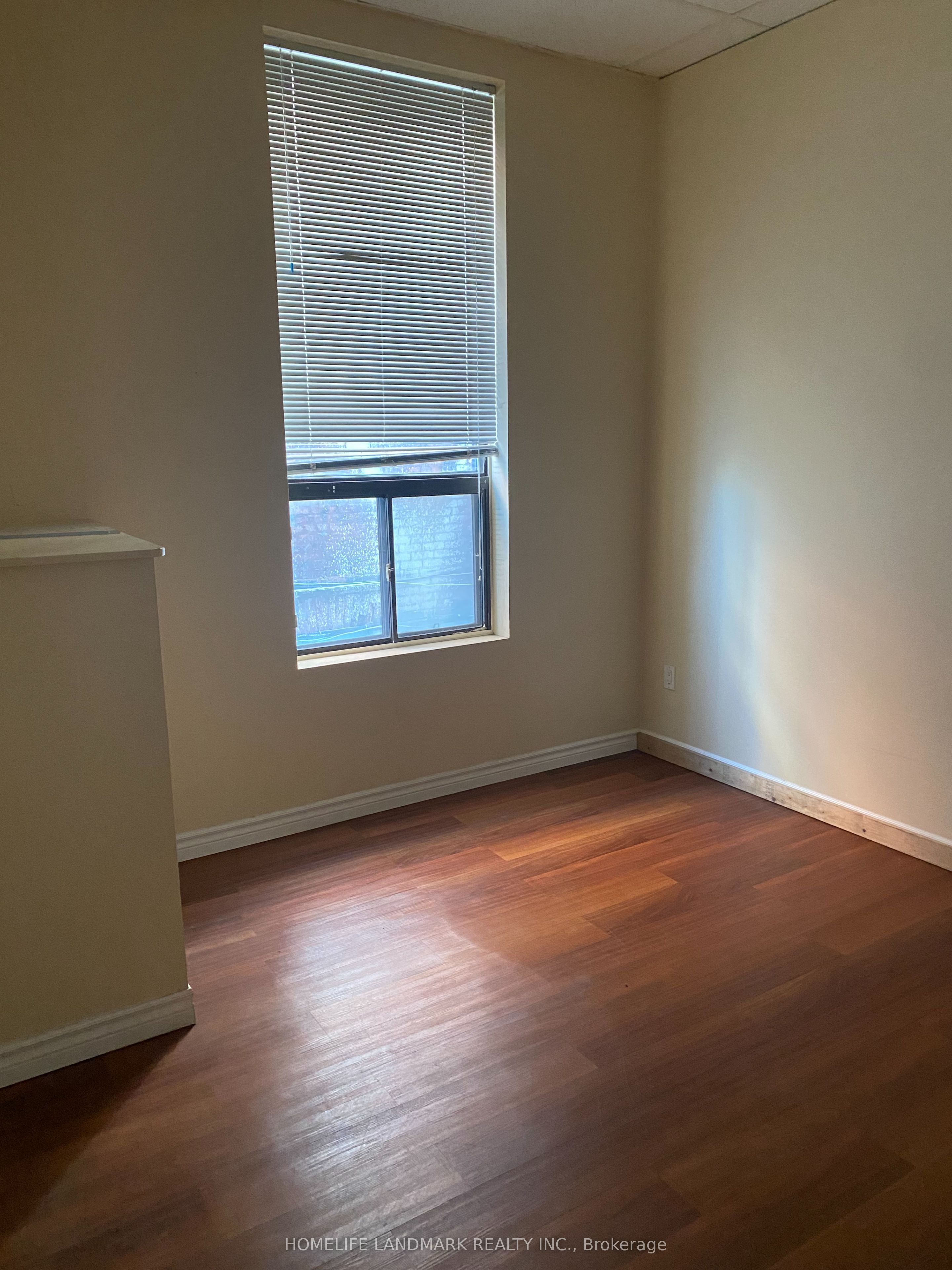 328 Spadina Avenue 2 Property Photo 5
