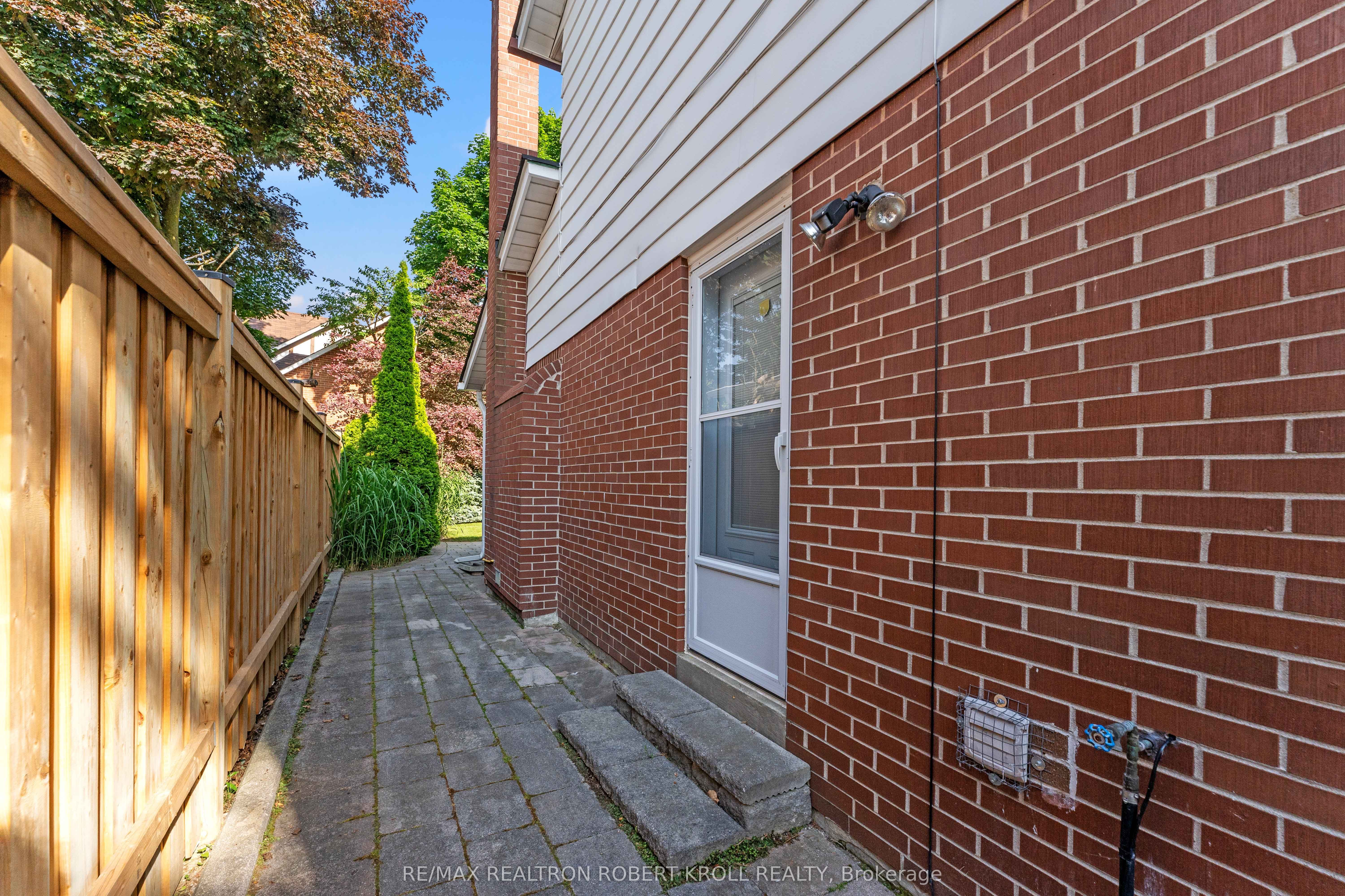 20 Sonata Crescent Property Photo 41