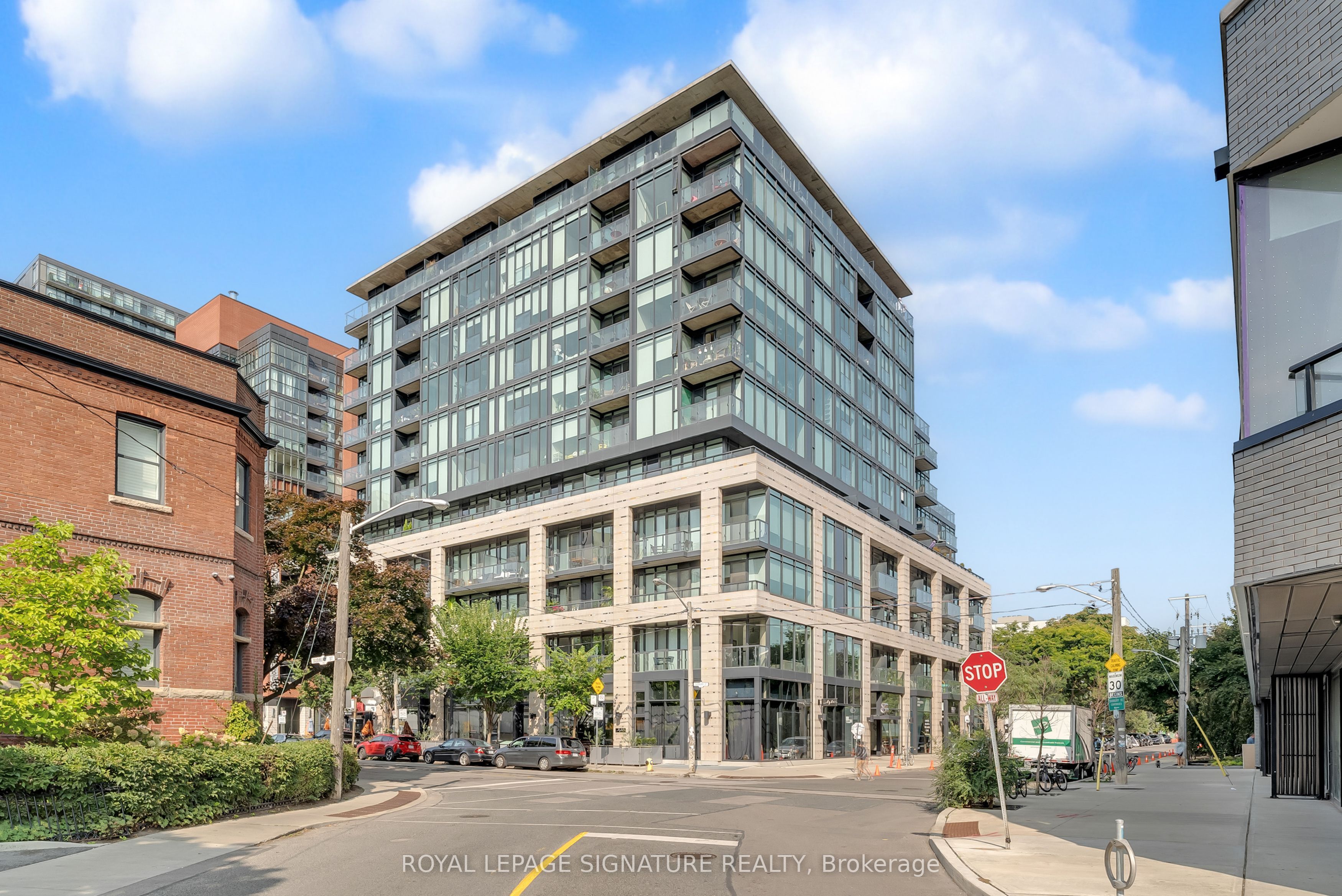 8 Dovercourt Road 609 Property Photo 1