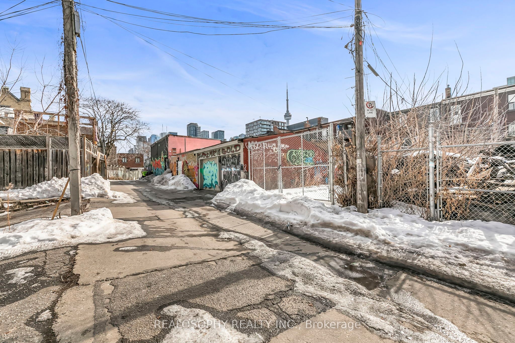 518 Queen Street W Property Photo 18