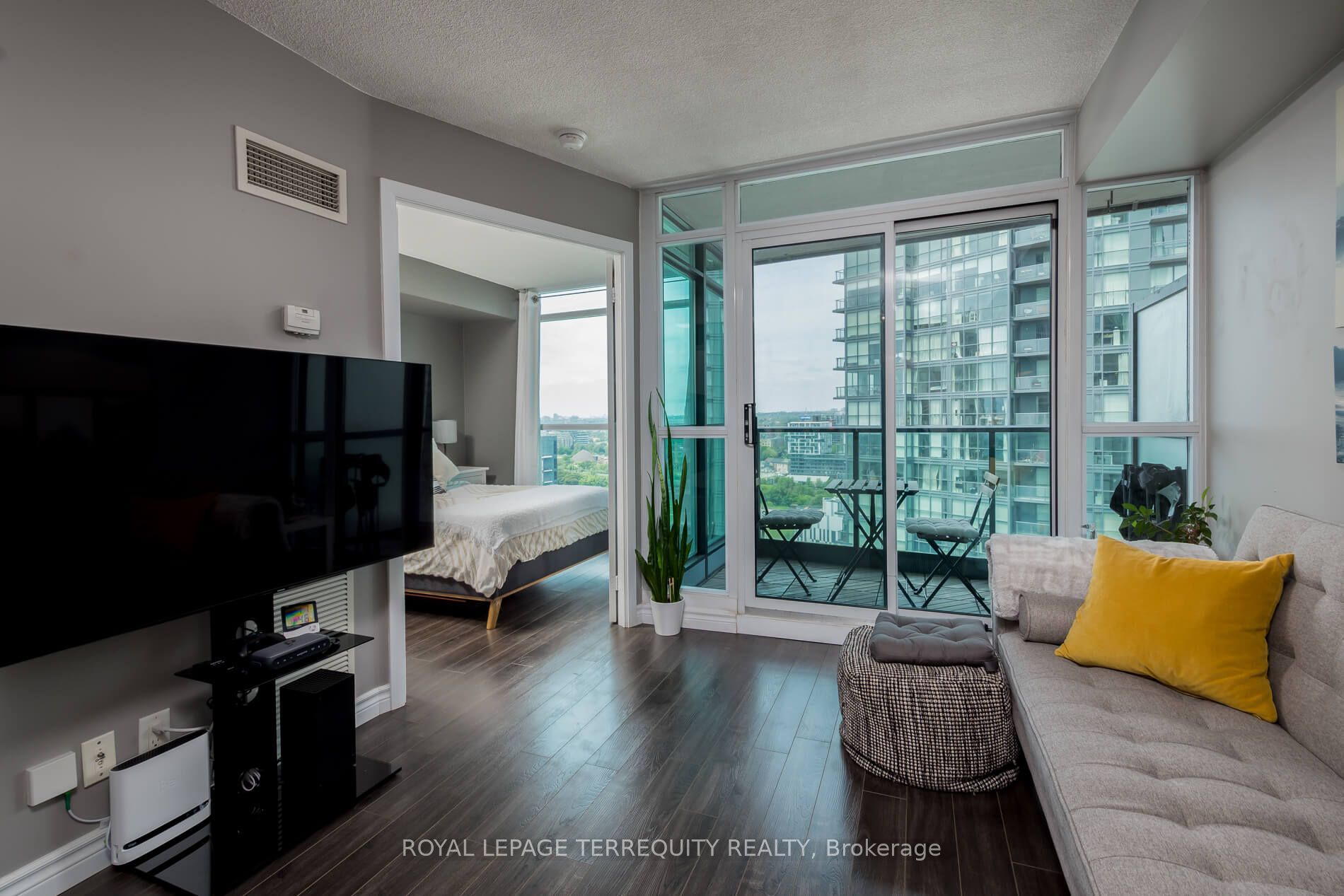 600 Fleet Street 2211 Property Photo 13