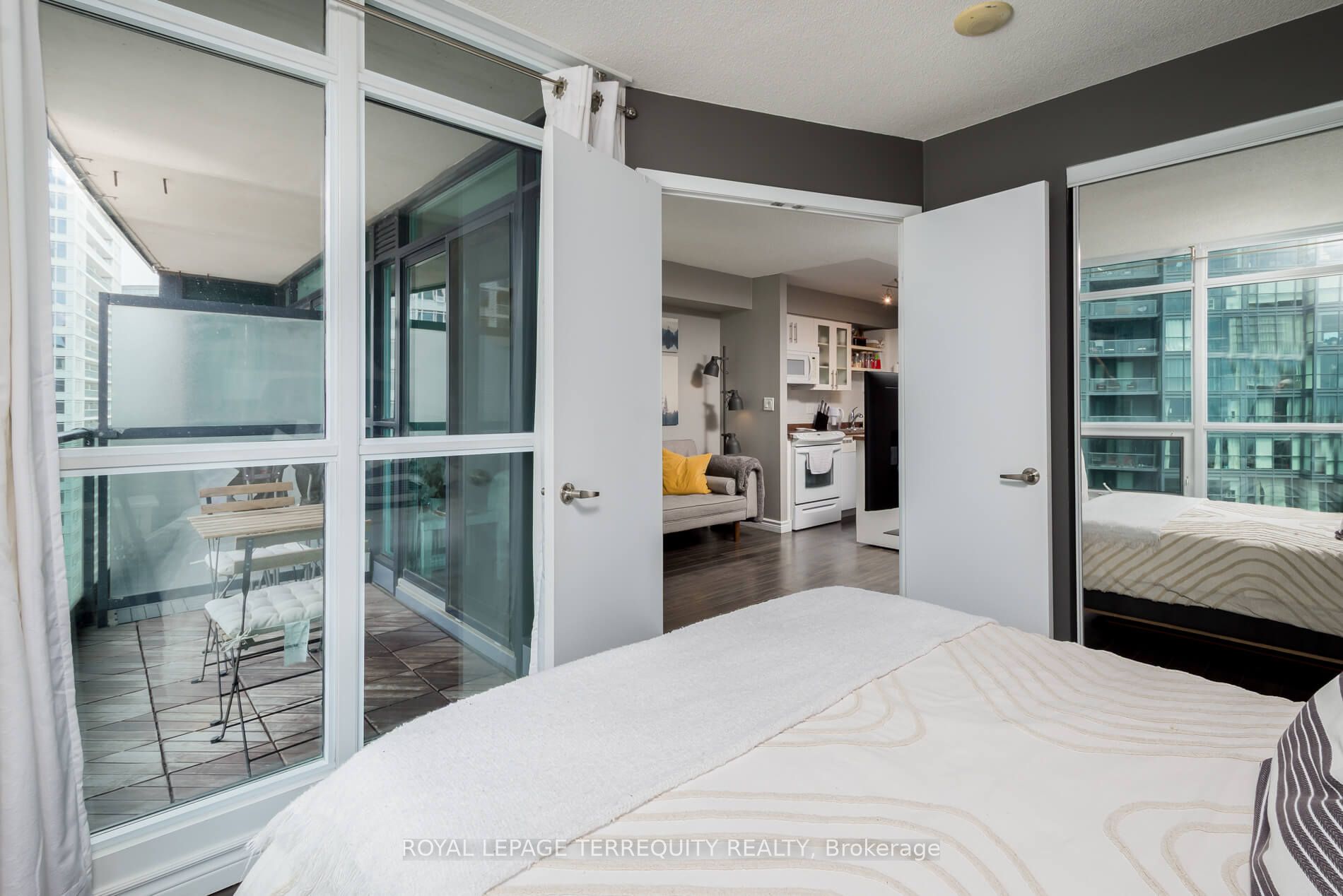 600 Fleet Street 2211 Property Photo 17