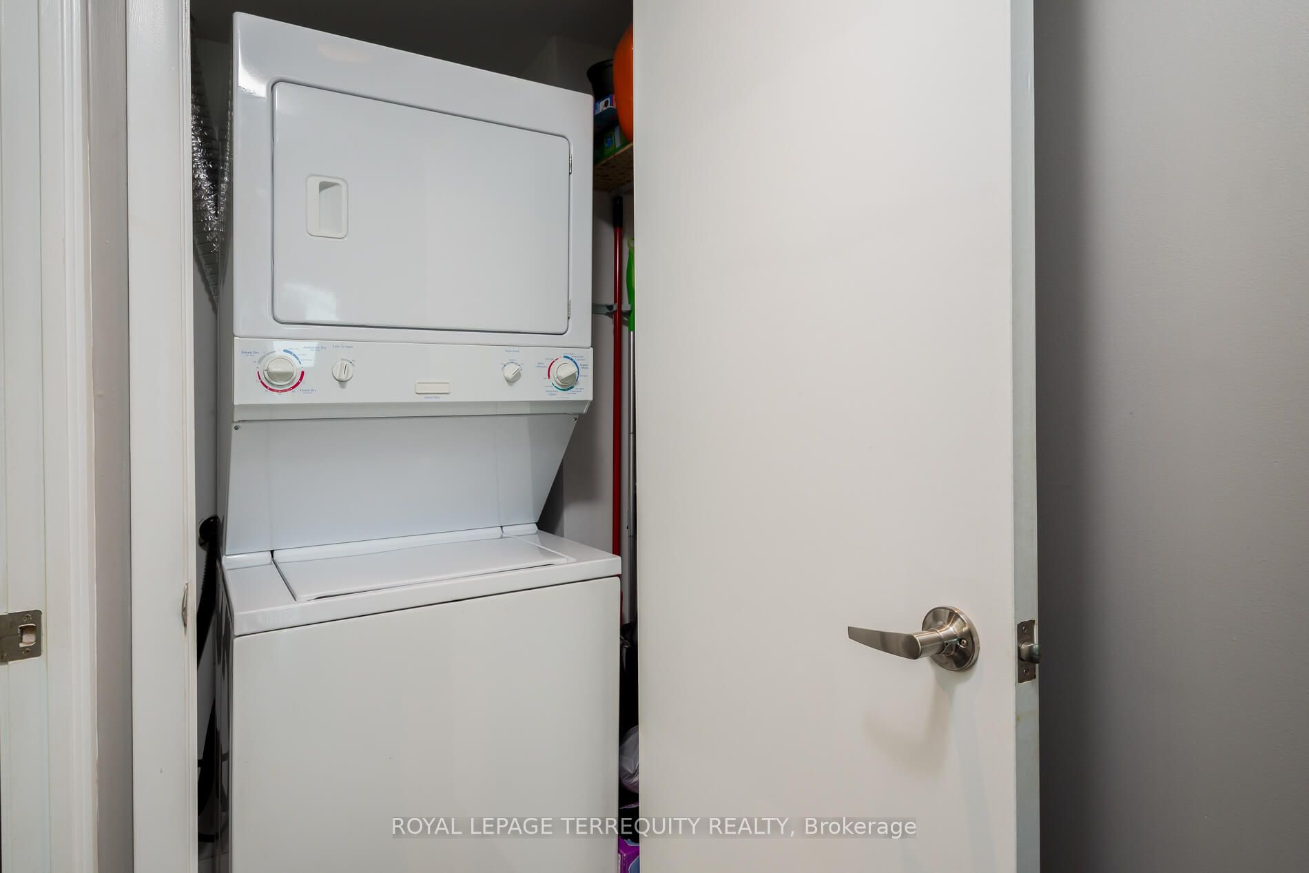 600 Fleet Street 2211 Property Photo 19
