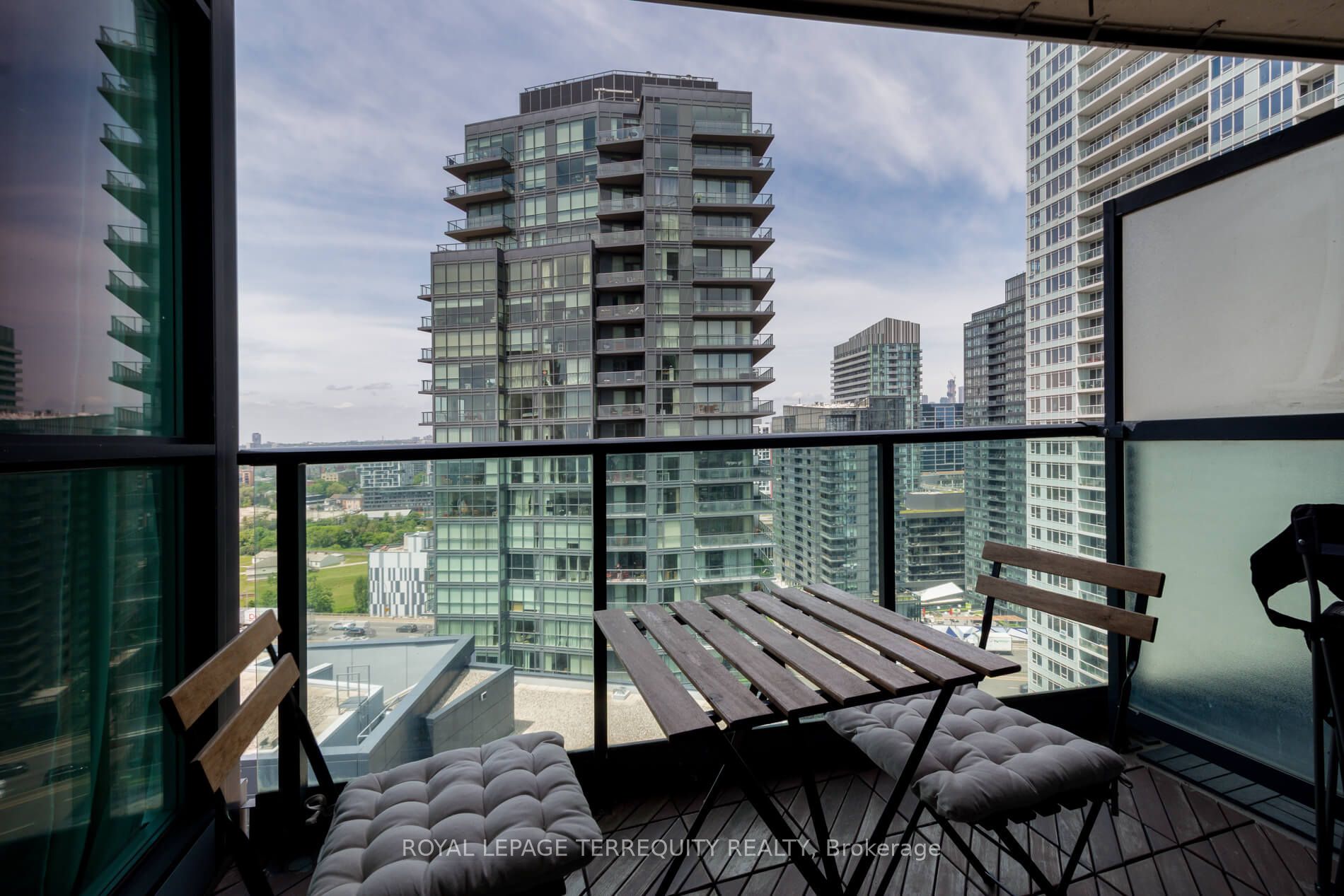 600 Fleet Street 2211 Property Photo 20